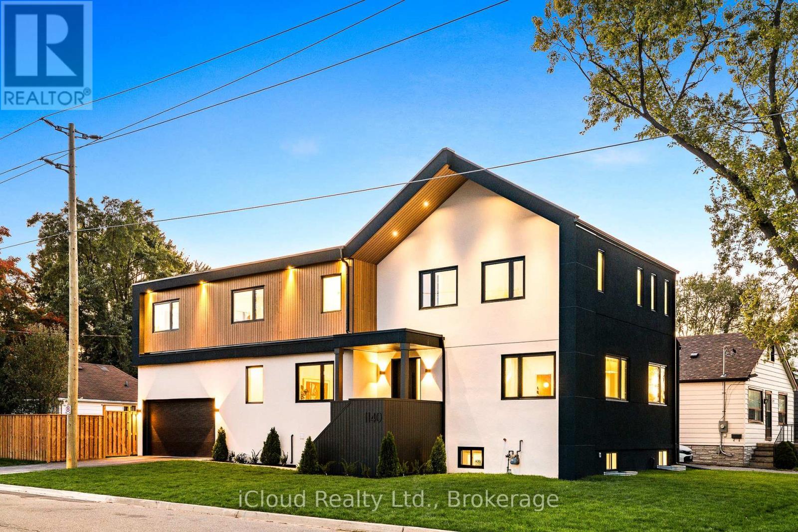 1140 Ogden Ave, Mississauga, ON L5E 2G9
