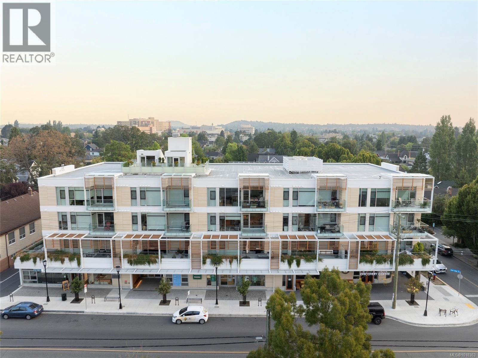 1916 Oak Bay Ave Unit 301 Ave, Victoria, BC V8R 1C7