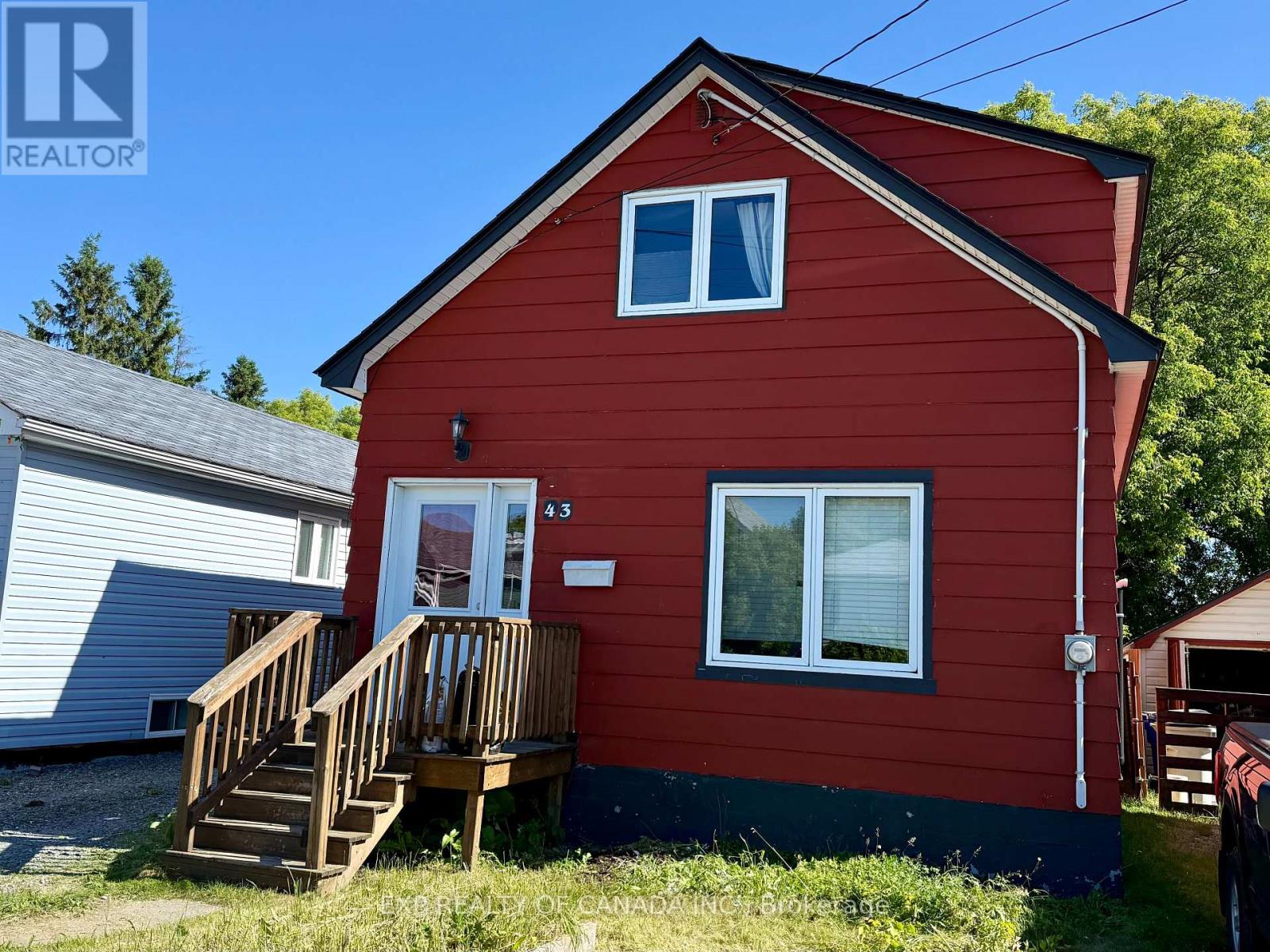 43 Crescent Ave, Timmins, ON P4N 4H9