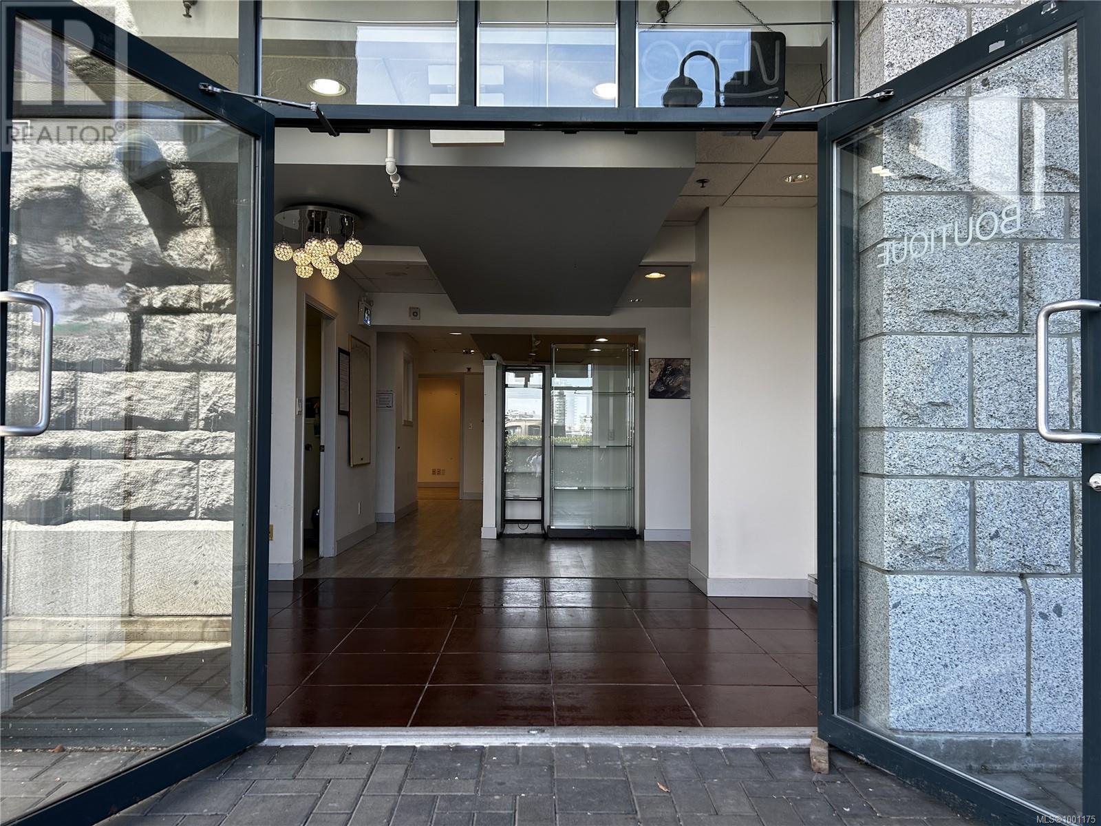 19 Dallas Rd Unit 102 Rd, Victoria, BC V8V 5A6