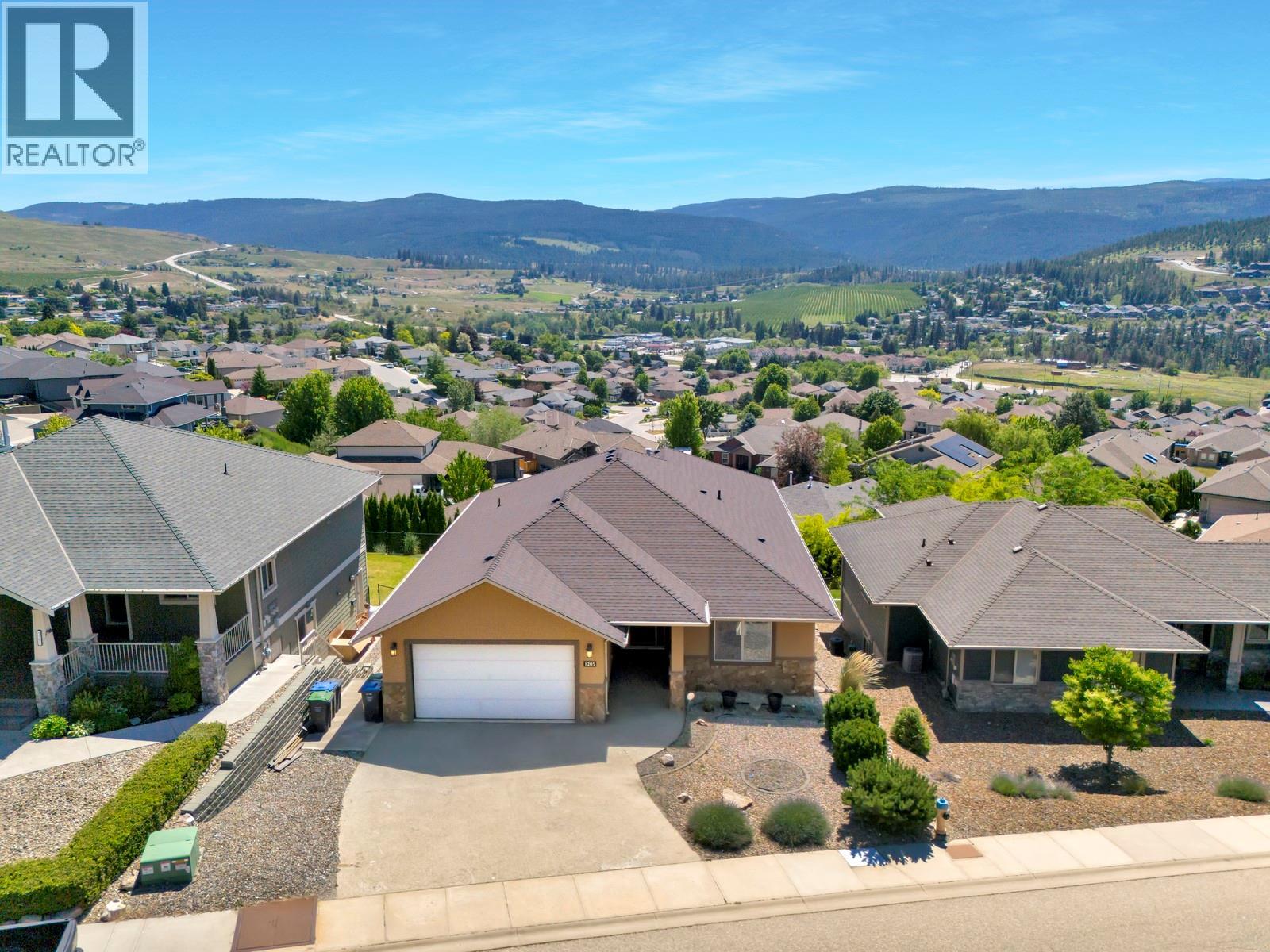 1205 Loseth Dr, Kelowna, BC V1P 1S2