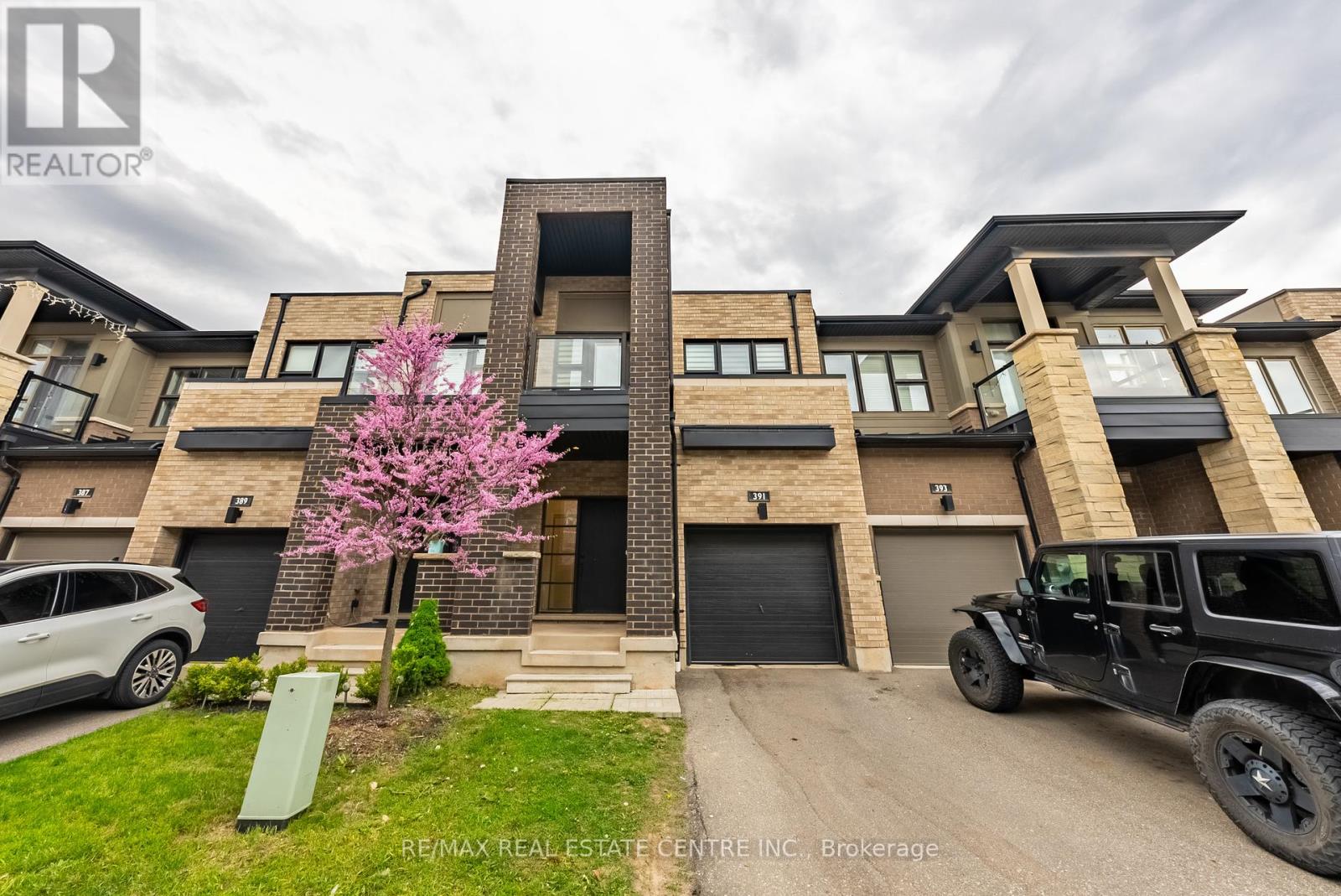 391 Athabasca Common, Oakville, ON L6H 0R5