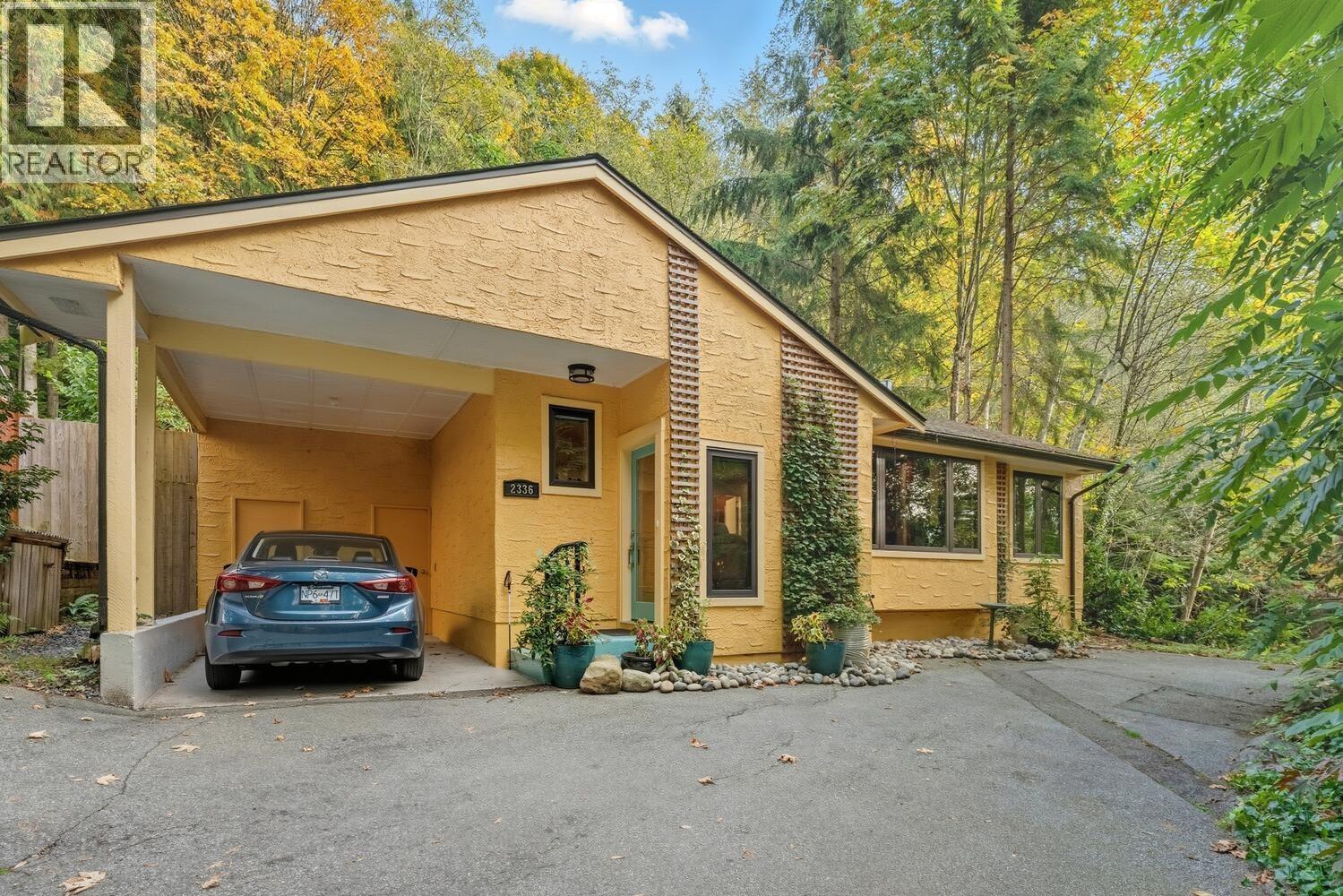 2336 Treetop Ln, North Vancouver, BC V7H 2K5