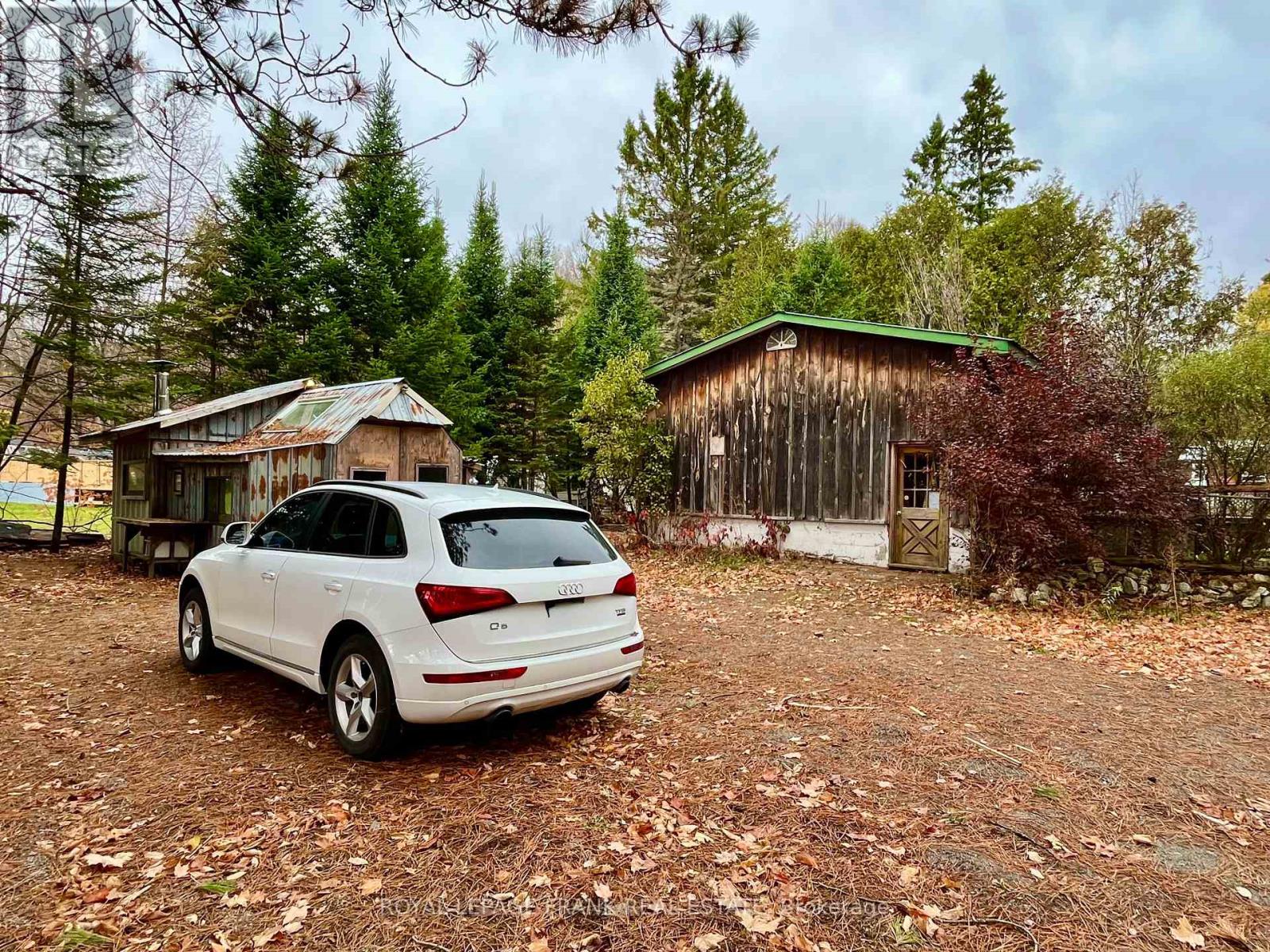 4 Jackson Rd, Faraday, ON K0L 1C0