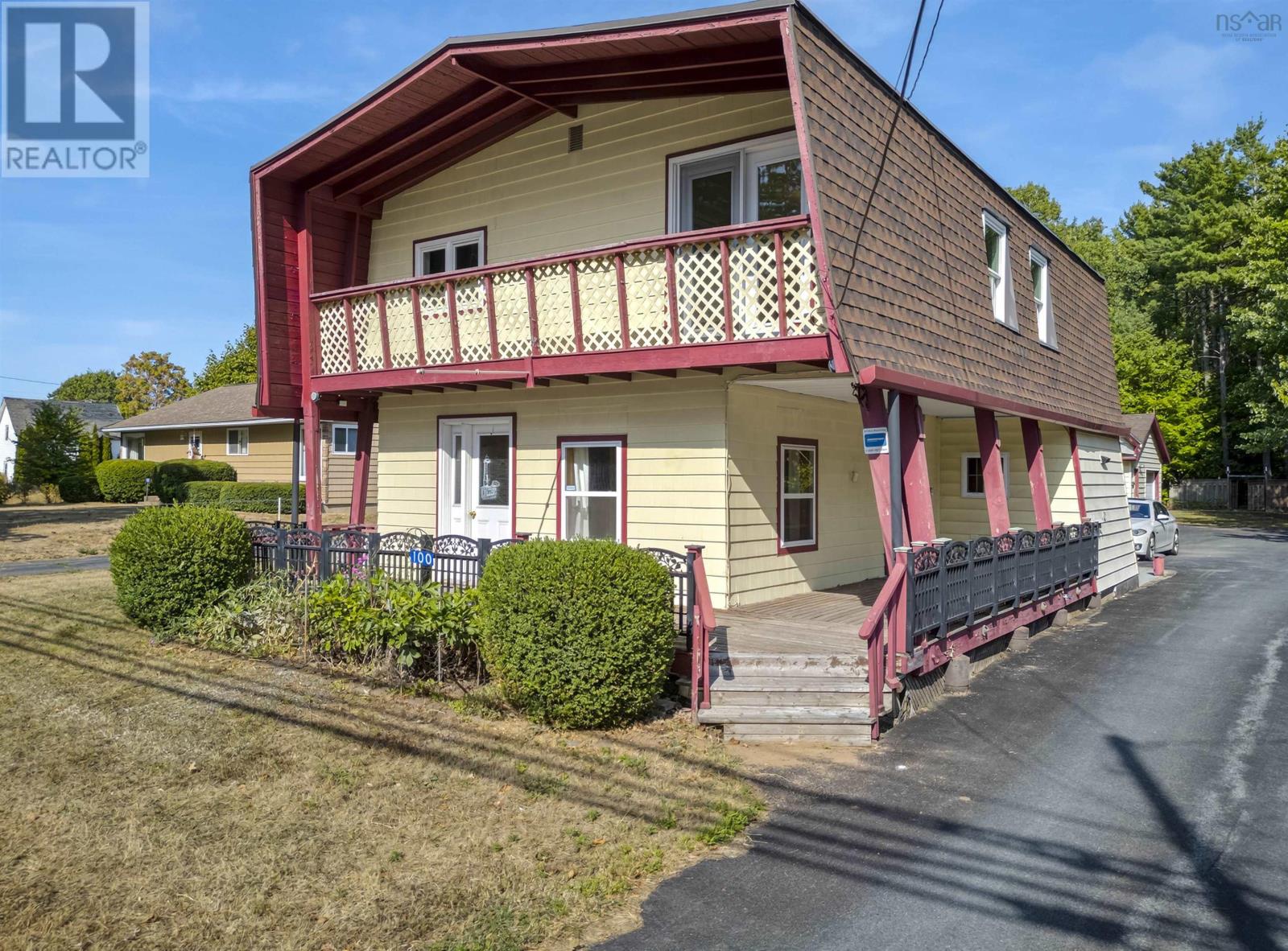 100 Commercial St, Berwick, NS B0P 1E0