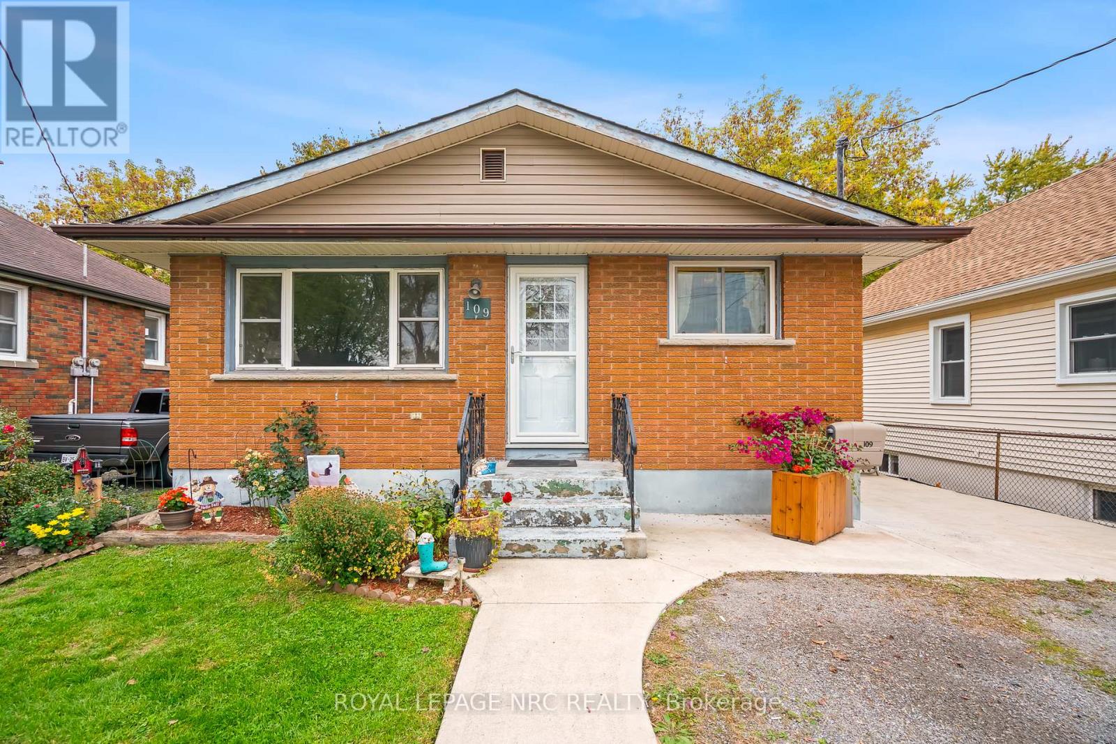 109 Mackan St, Thorold, ON L2V 1G5