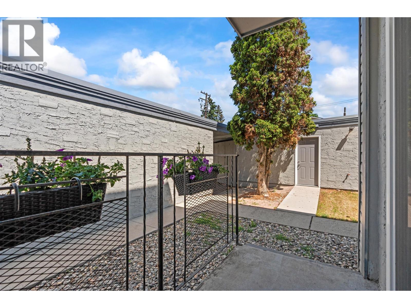 4101 Alexis Park Drive Unit 103, Vernon, BC V1T 6H2