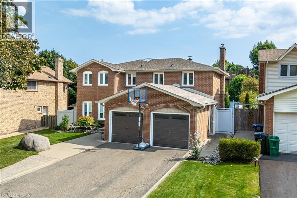 54 Maidstone Cres, Brampton, ON L6S 2Z5