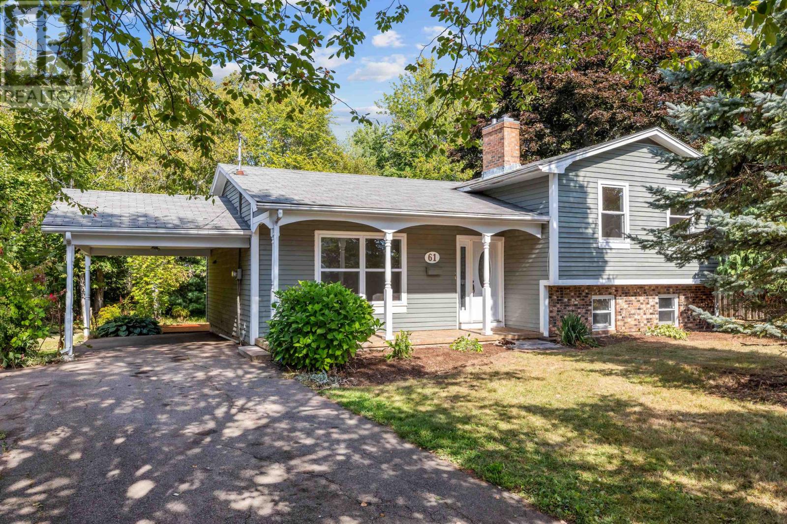 61 Glencove Dr, Stratford, PE C1B 1Y2