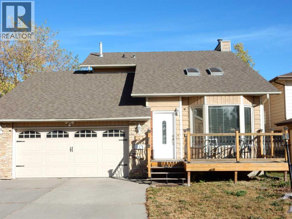 16 Bedwood Rise NE, Calgary, AB T3K 2H2