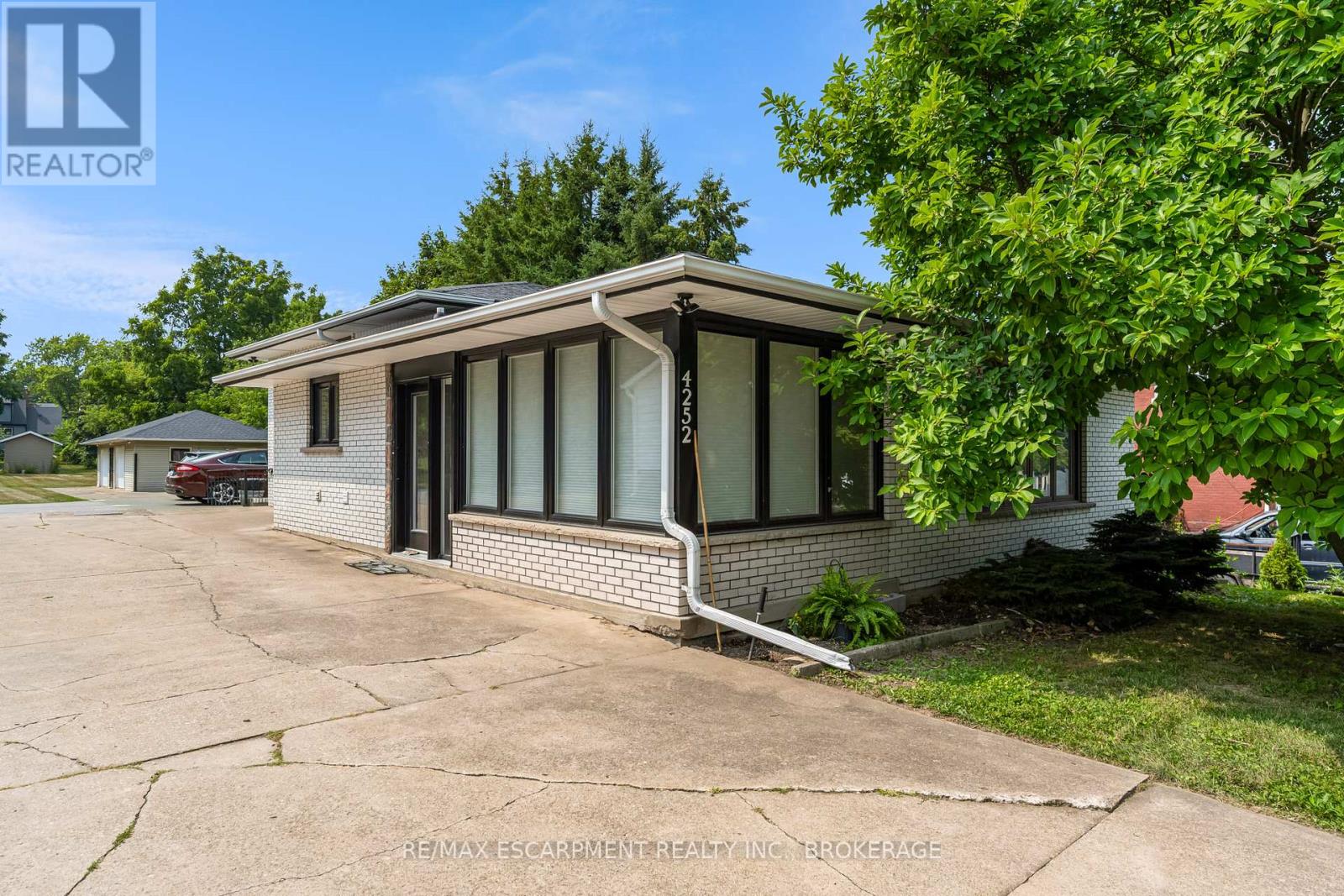 4252 William St, Lincoln, ON L0R 1B7