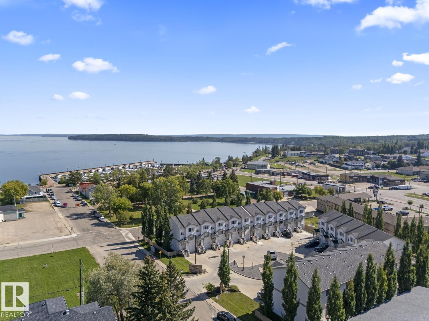 1001 7 Avenue #16, Cold Lake, AB T9M 0C4