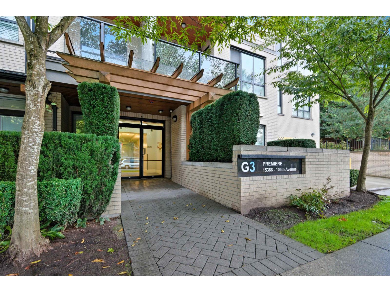 15388 105 Avenue Unit 206, Surrey, BC V3R 0C4