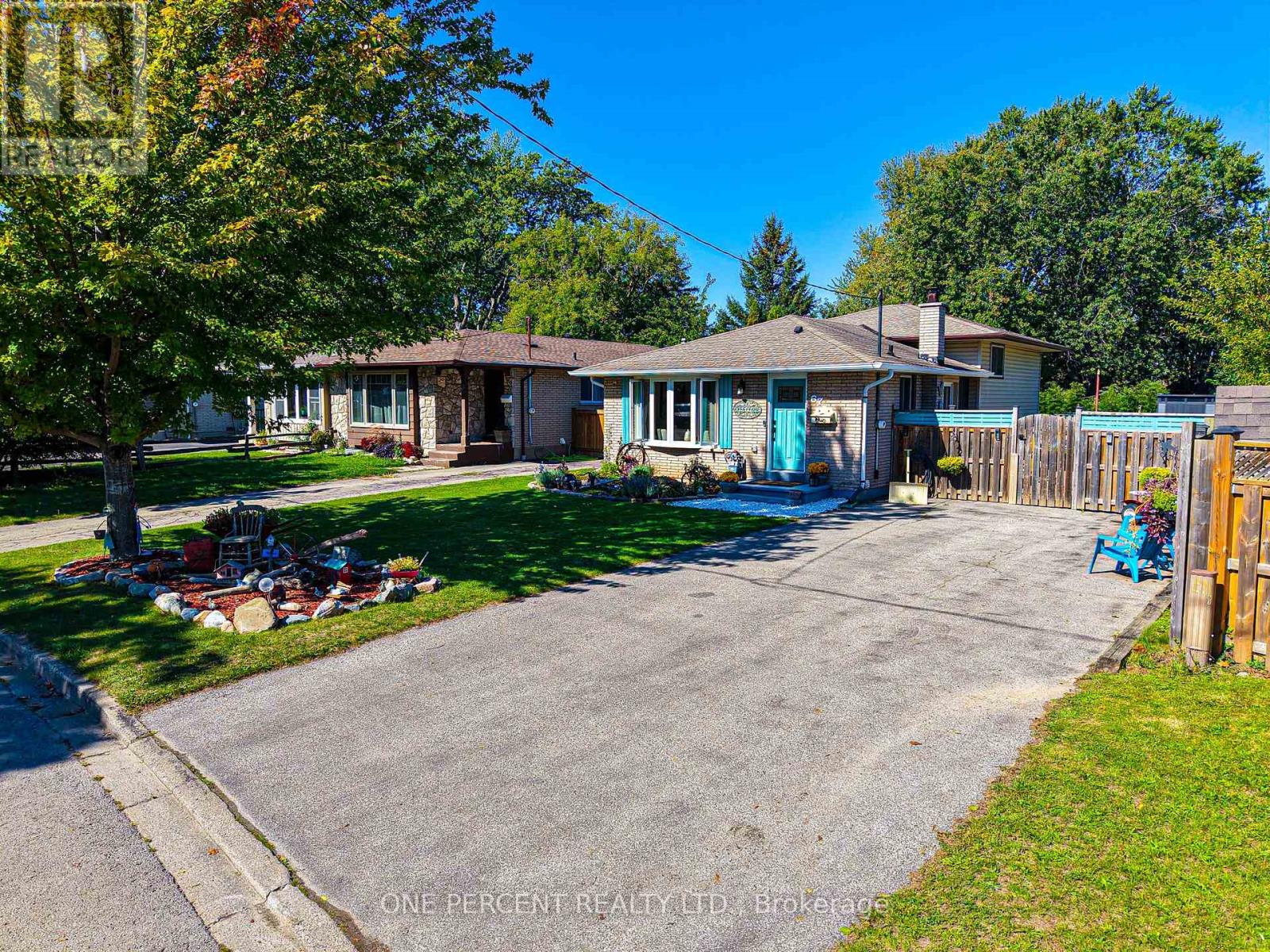 67 Louis Ave, St. Catharines, ON L2M 2N4