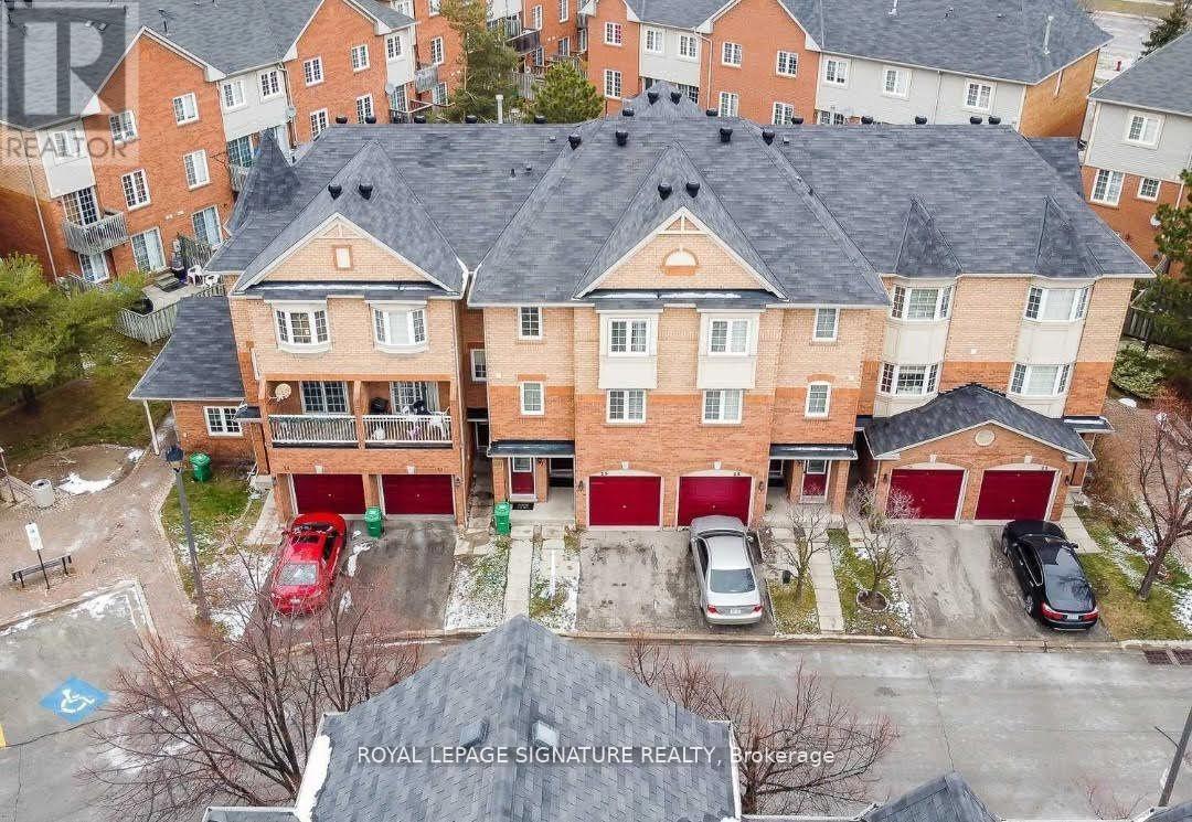 29 6950 Tenth Line W, Mississauga, ON L5N 6Y1