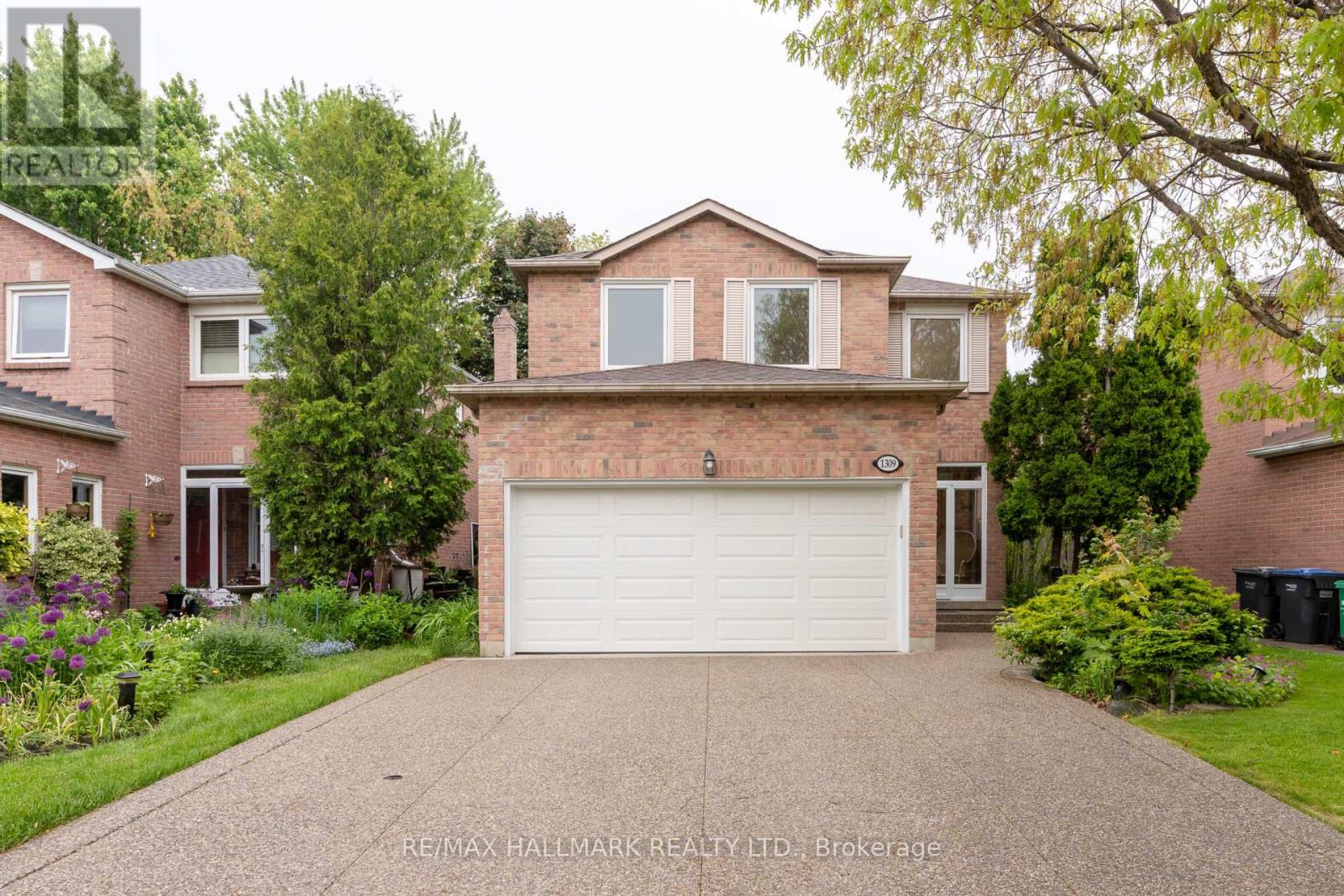 1309 Sweetbirch Ct, Mississauga Creditview, ON L5C 3R4