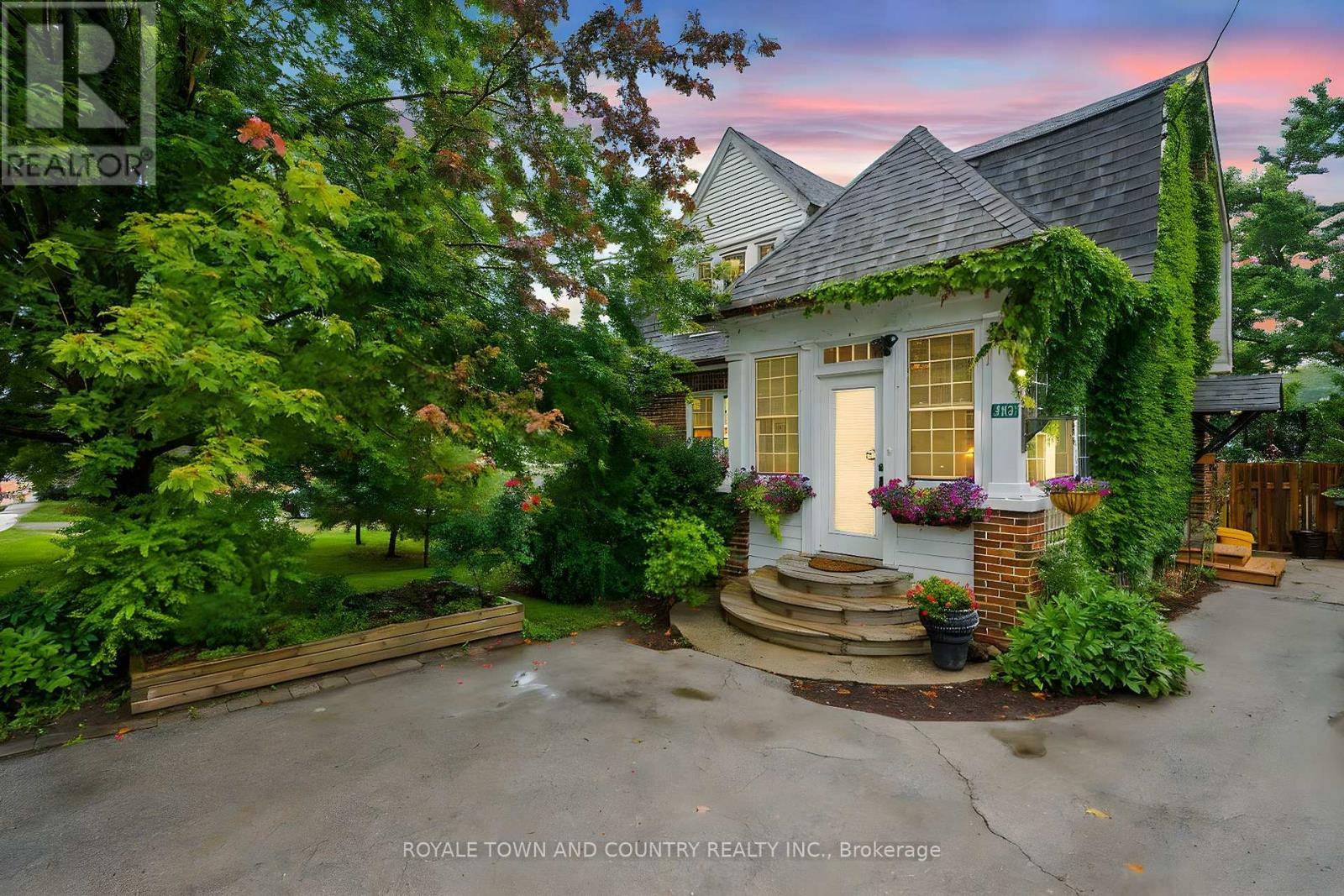 402 Eldon Rd, Kawartha Lakes, ON K0M 2C0