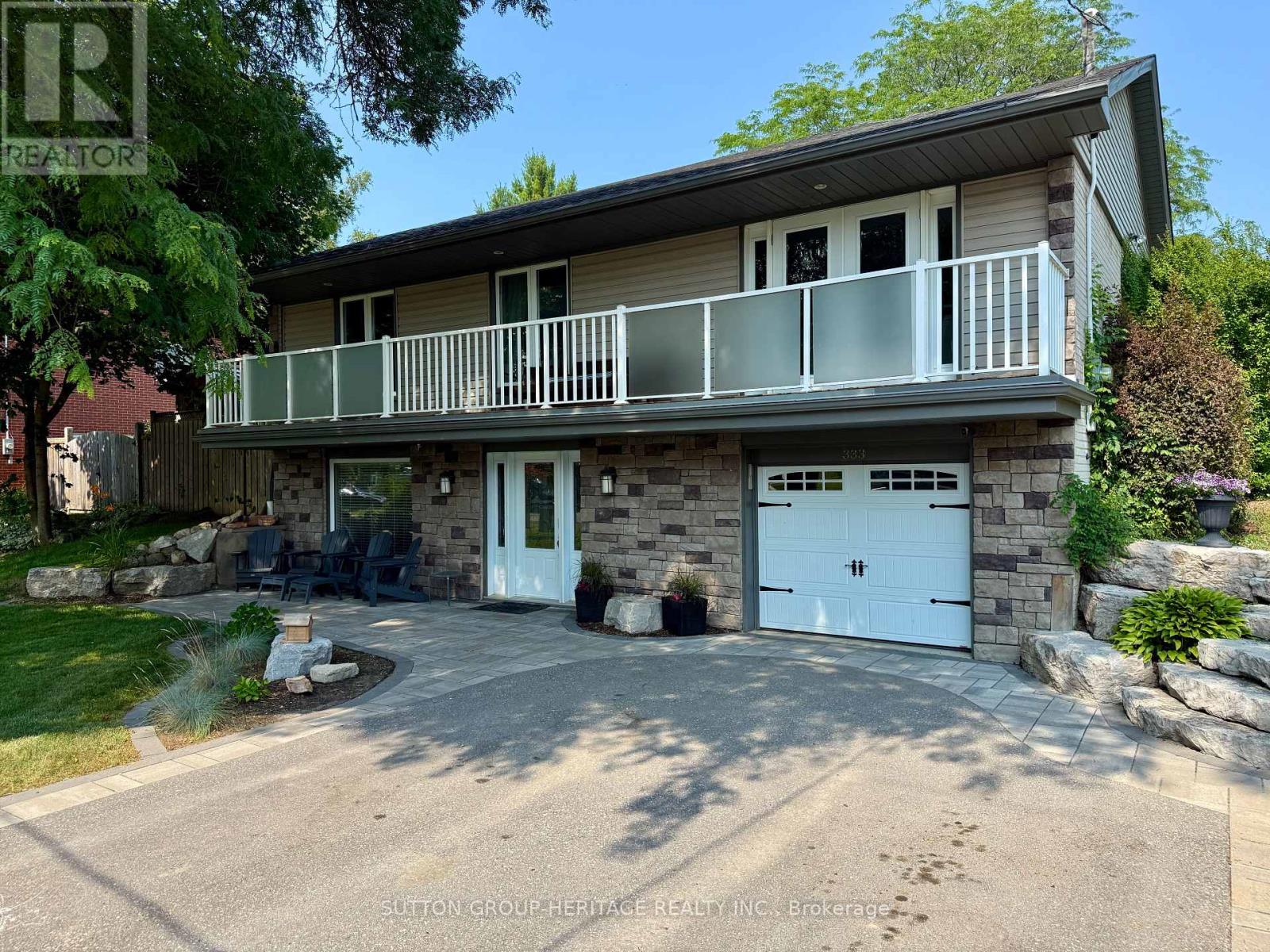 333 Fairview Dr, Whitby, ON L1N 3A7