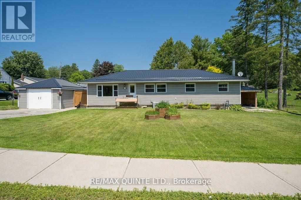 348 River St W, Tweed, ON K0K 3J0