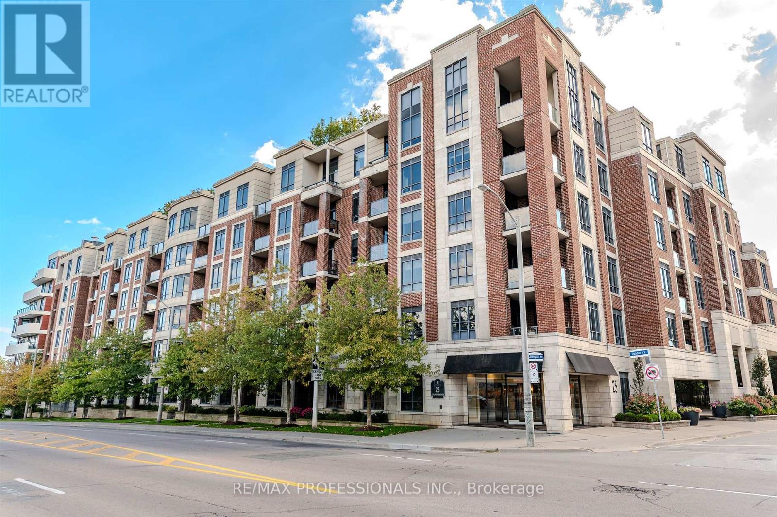 507 25 Earlington Ave, Toronto, ON M8X 3A3