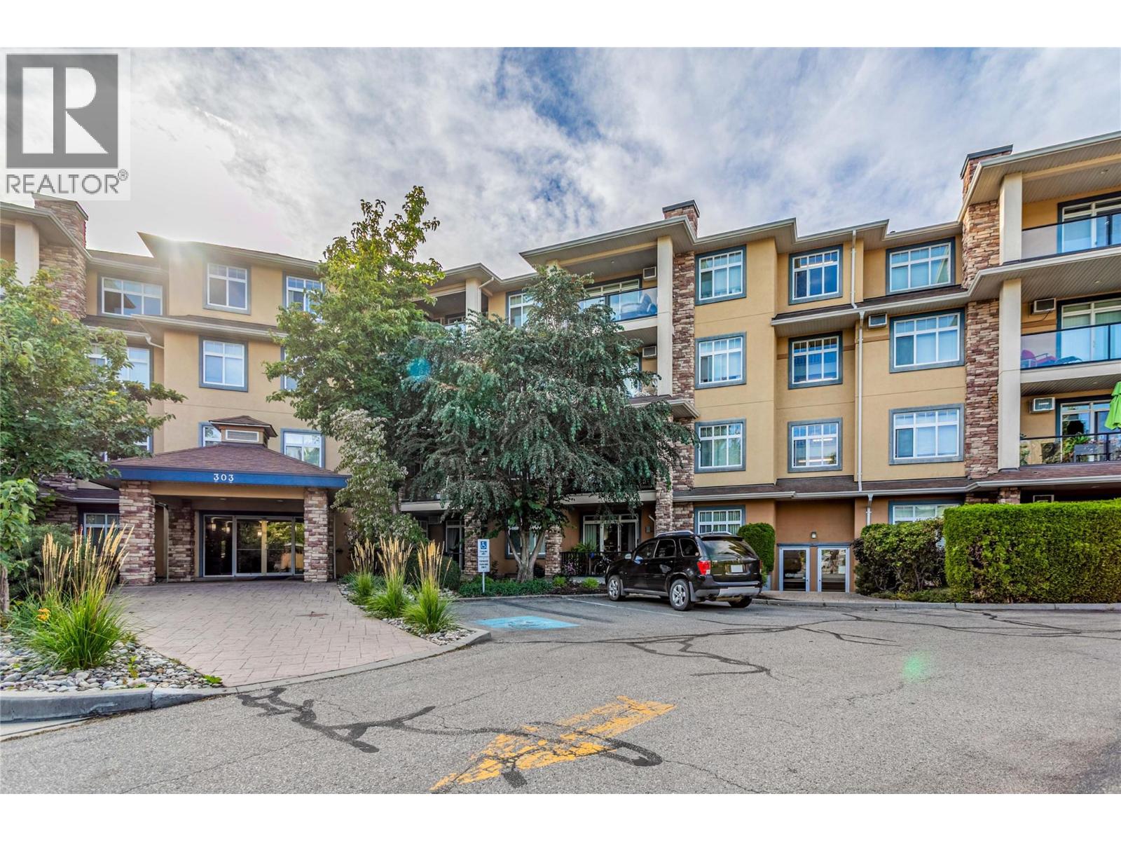 303 Whitman Road Unit 202, Kelowna, BC V1V 2P3