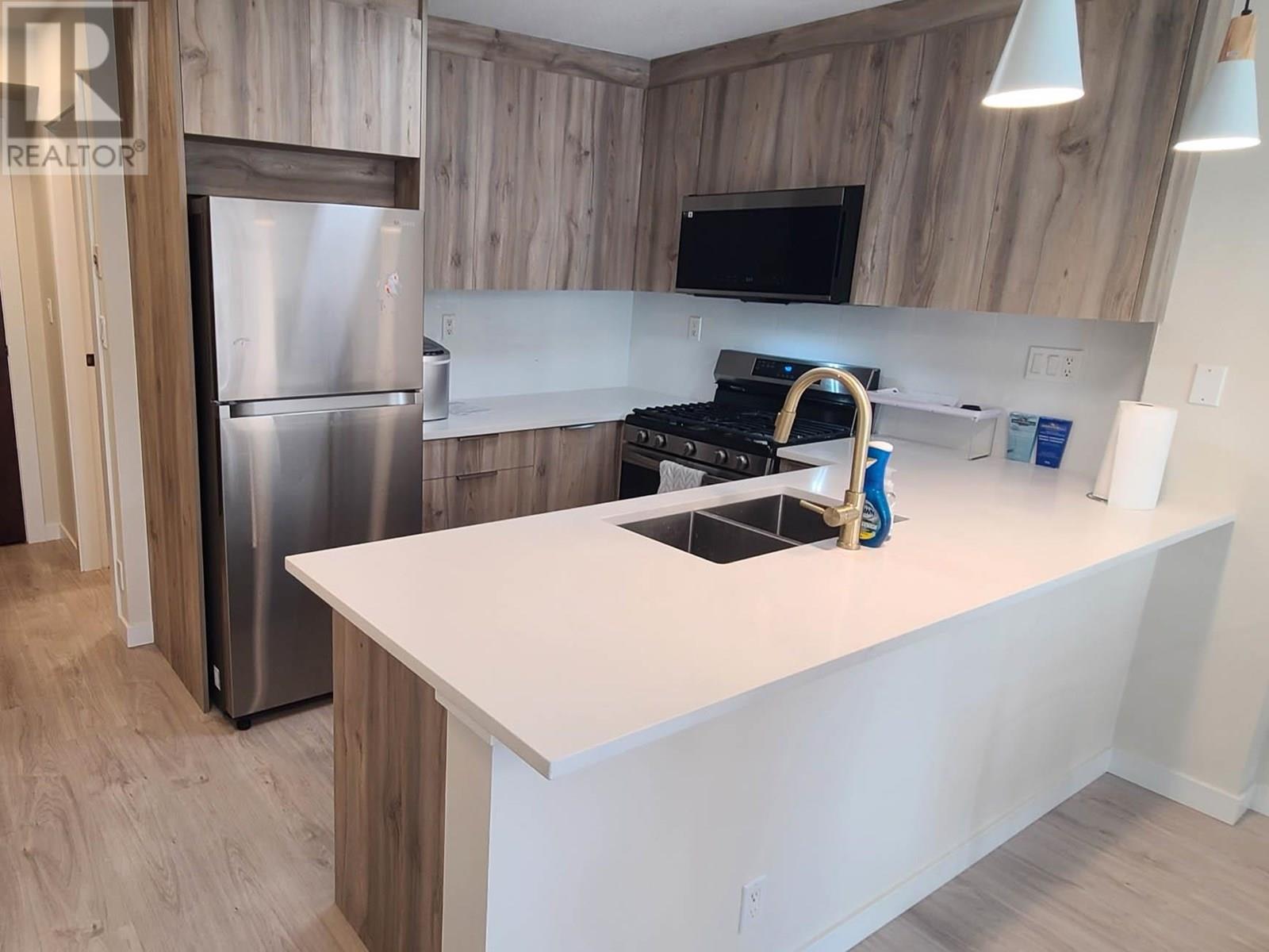 7831 Westminster Highway Unit 512, Richmond, BC V6X 1A4