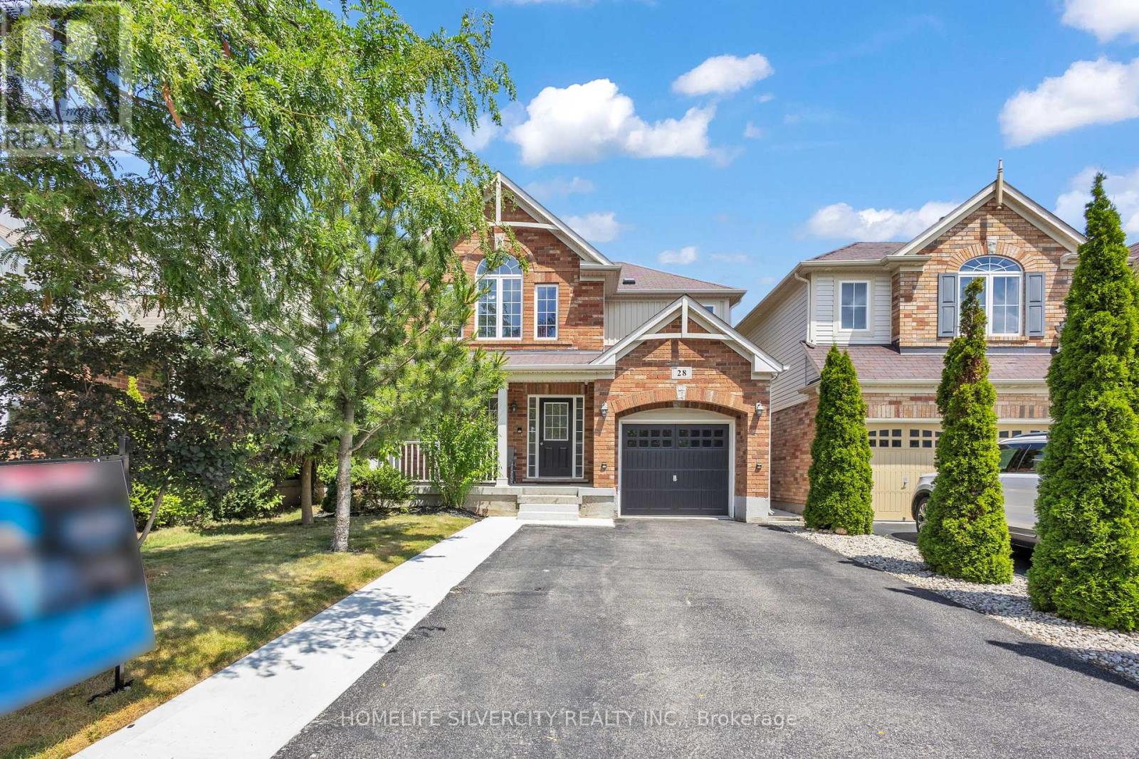 28 Silverthorne Dr, Cambridge, ON N3C 0B4