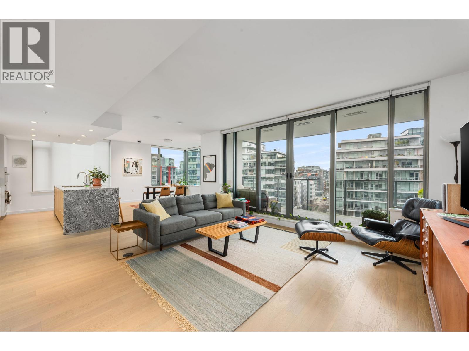 1678 Pullman Porter Street Unit 903, Vancouver, BC V6A 0H4