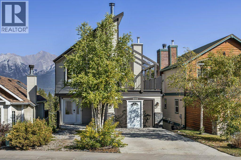 808 Lawrence Grassi Rdg, Canmore, AB T1W 2Y6