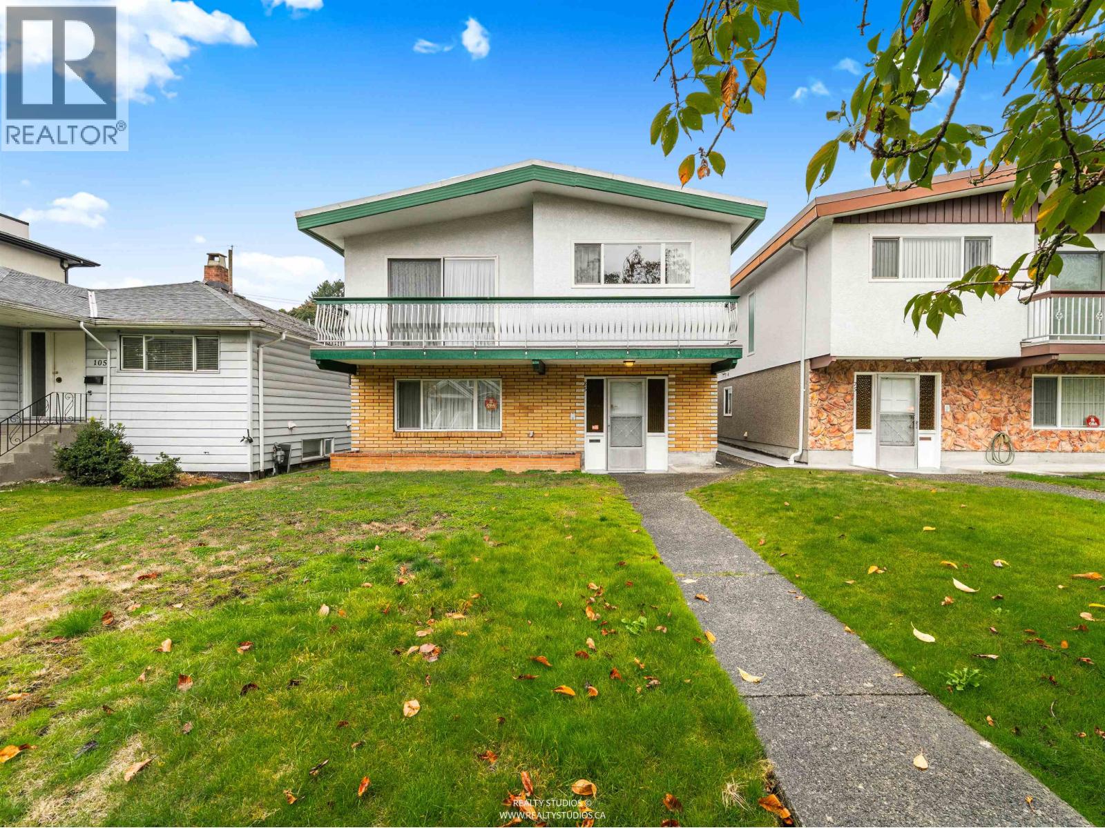 85 W 63rd Ave, Vancouver, BC V5X 2H7