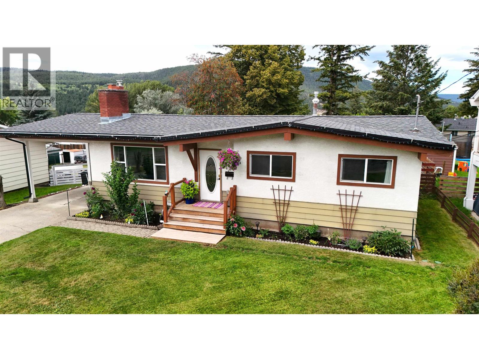 721 Pigeon Ave, Williams Lake, BC V2G 2B4