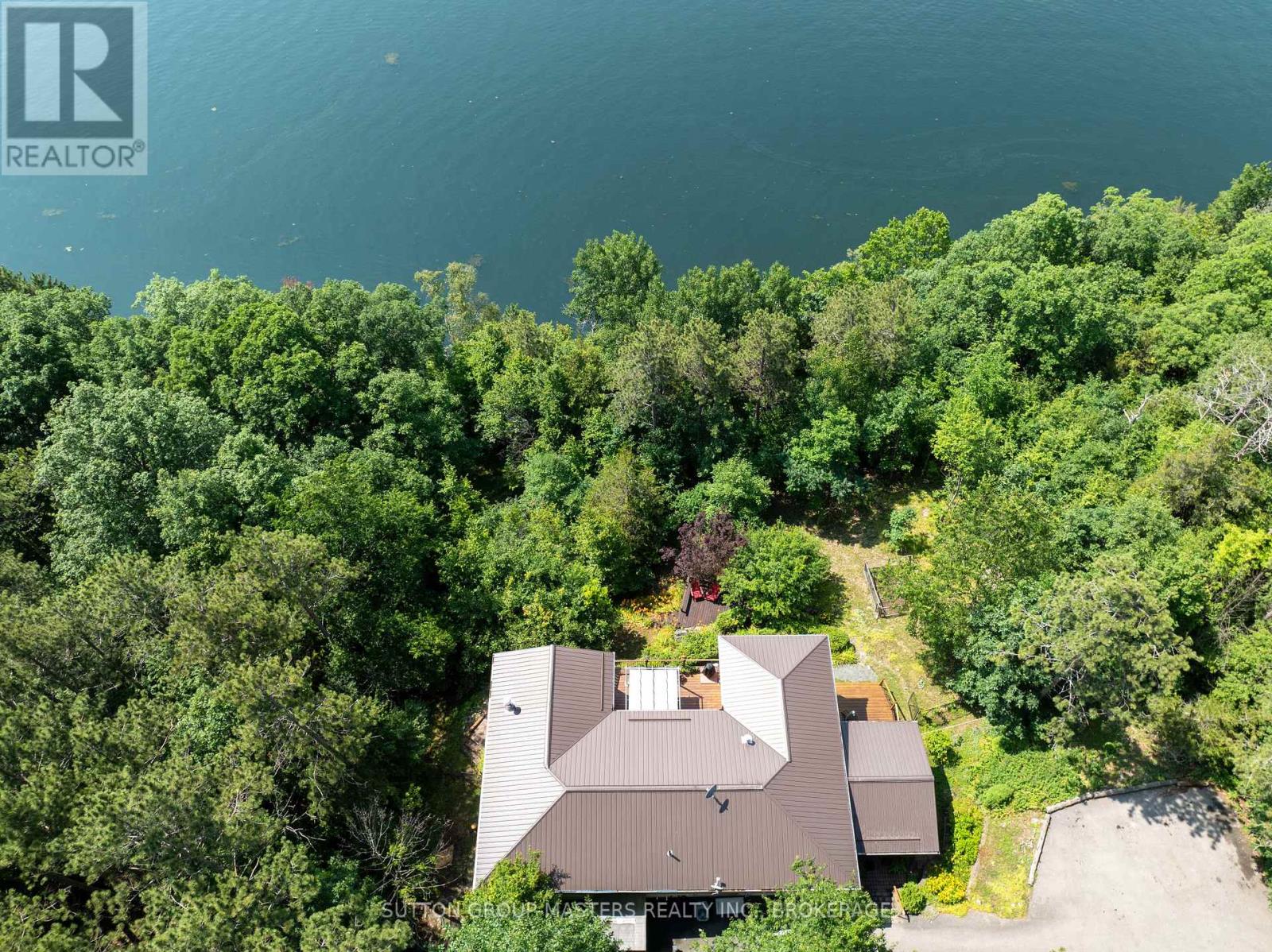 715 N Shore Rd, Rideau Lakes, ON K0G 1X0