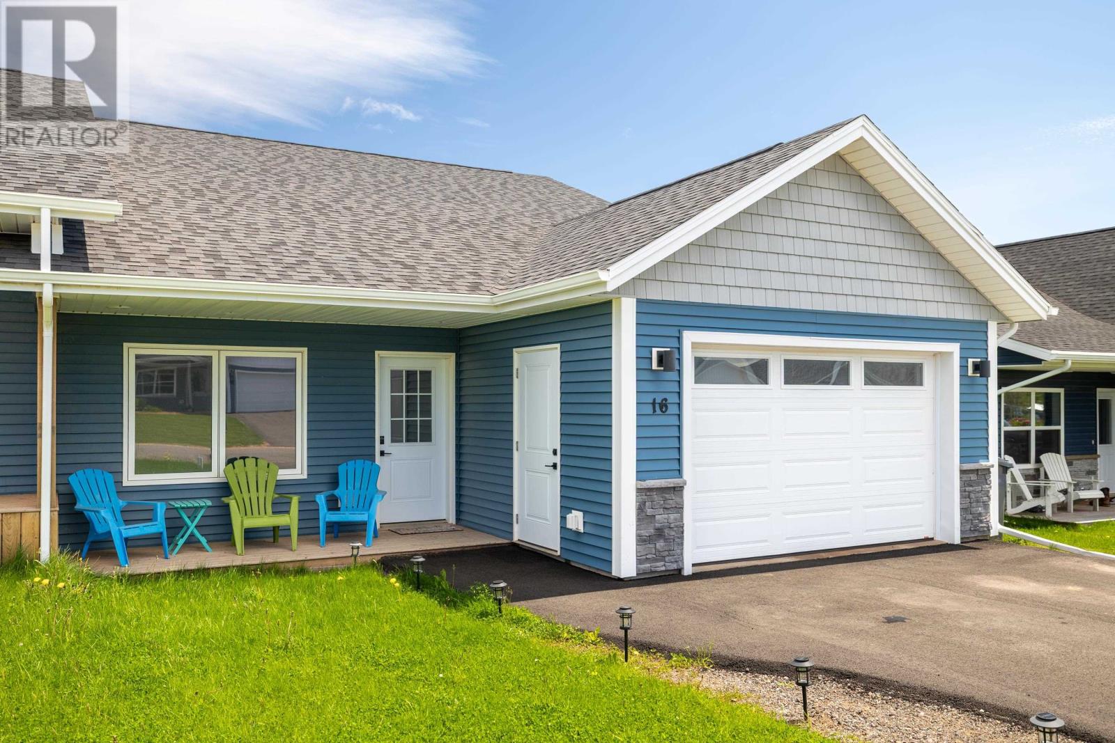 16 Beech Hill Ave, East Royalty, PE C1C 0S4