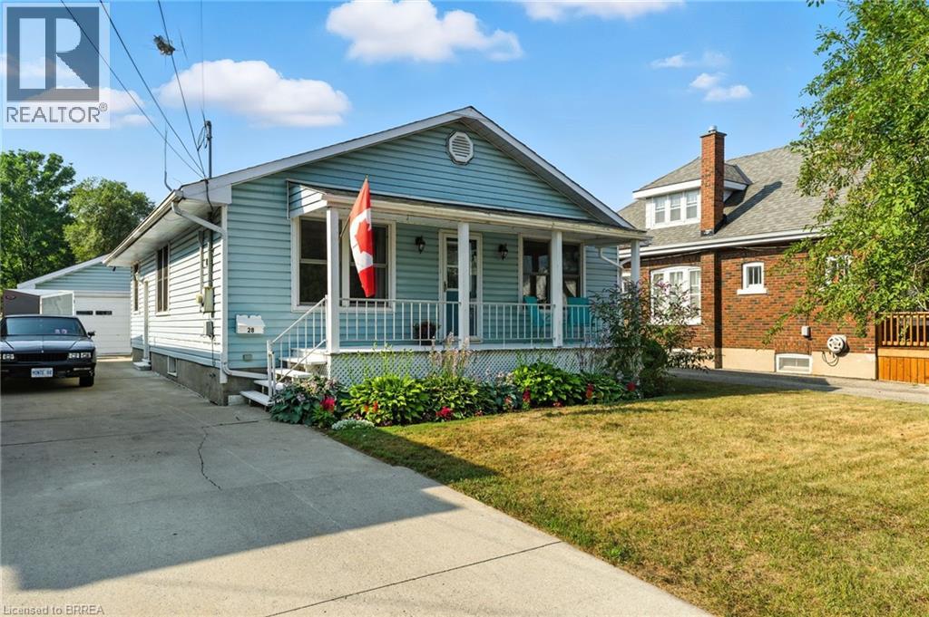 28 Baldwin Ave, Brantford, ON N3S 1H5