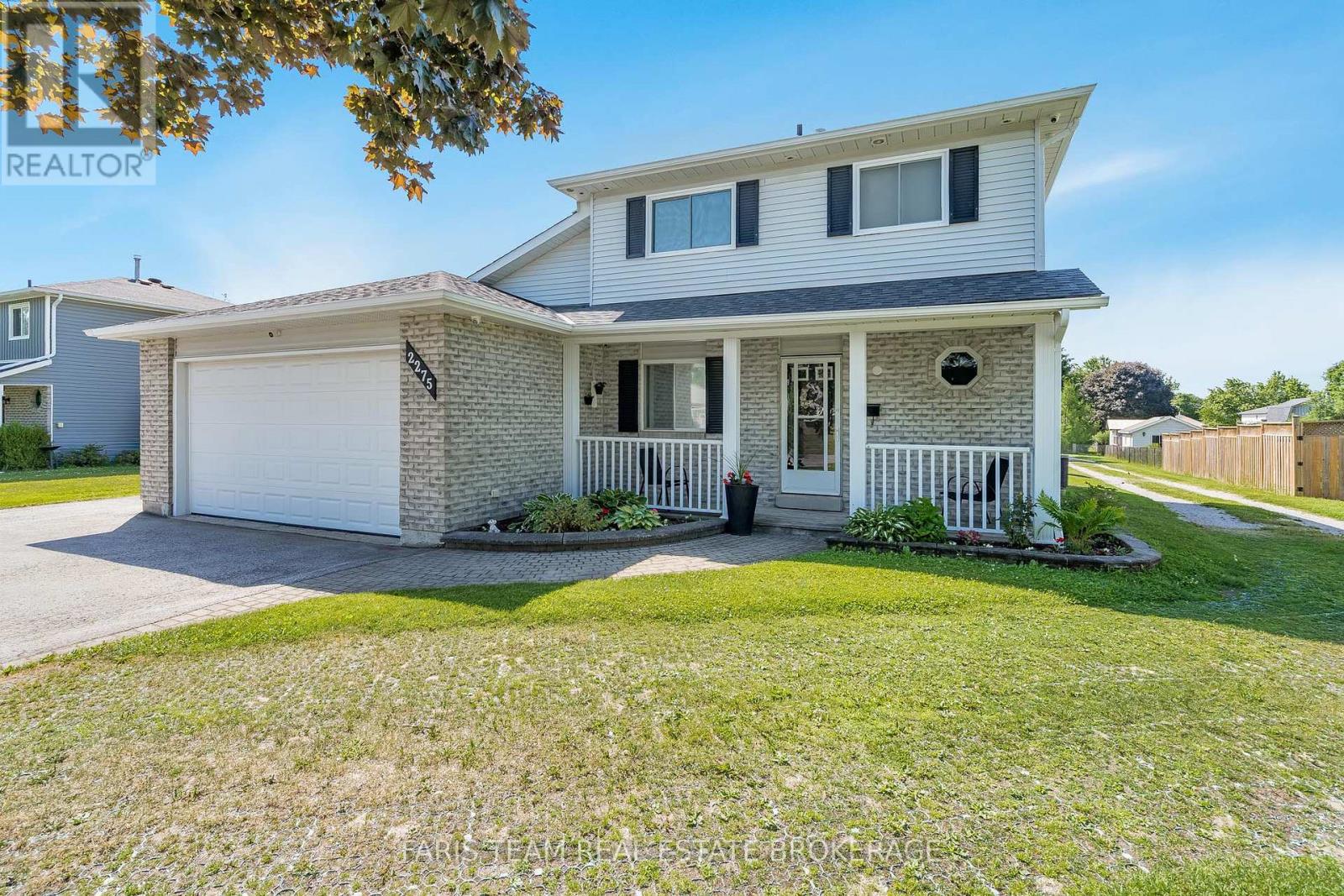 2275 Webb St, Innisfil, ON L9S 1K6