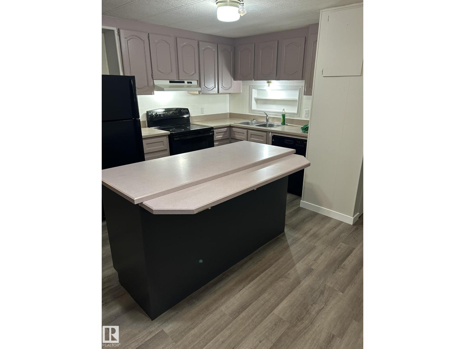 4204 47 Street #47, Wetaskiwin, AB T9A 2H5