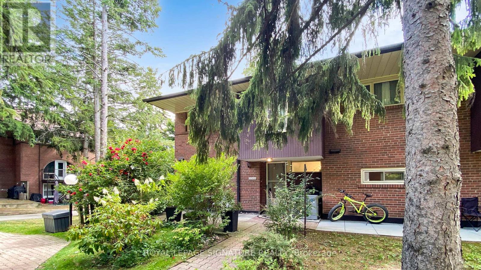 76 6 Esterbrooke Ave, Toronto, ON M2J 2C2