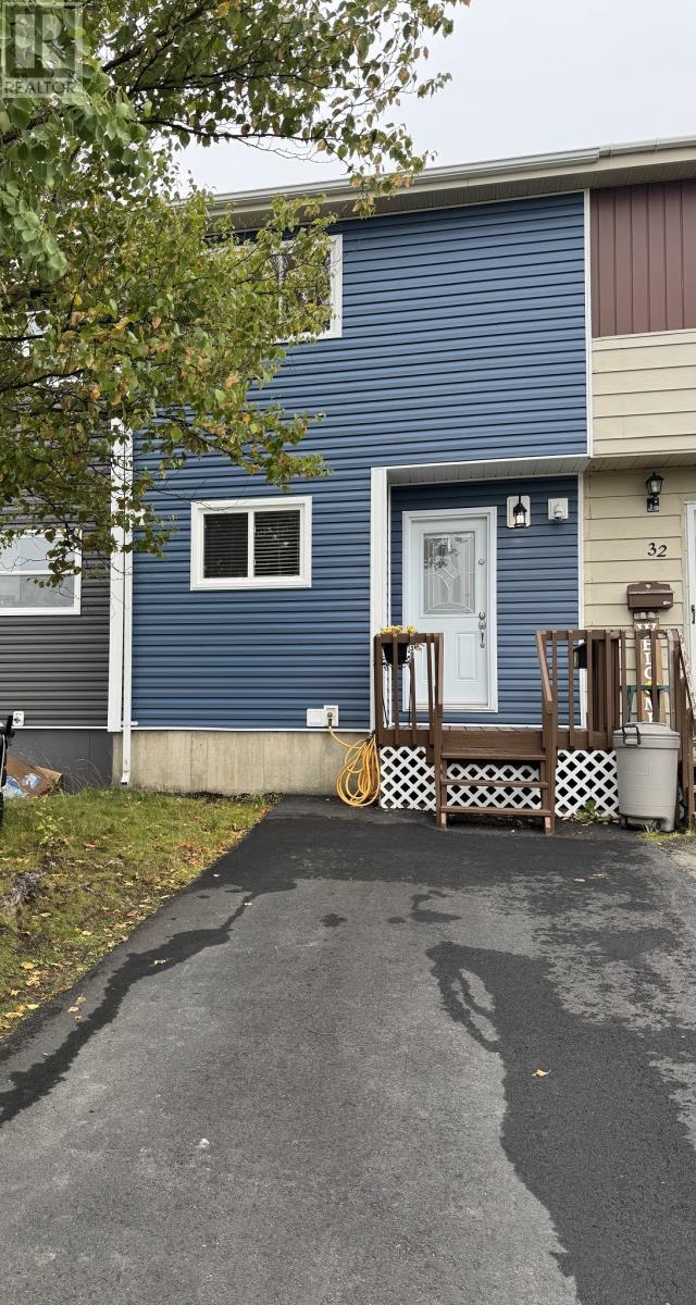 30 Wood Cres, Gander, NL A1V 2B1