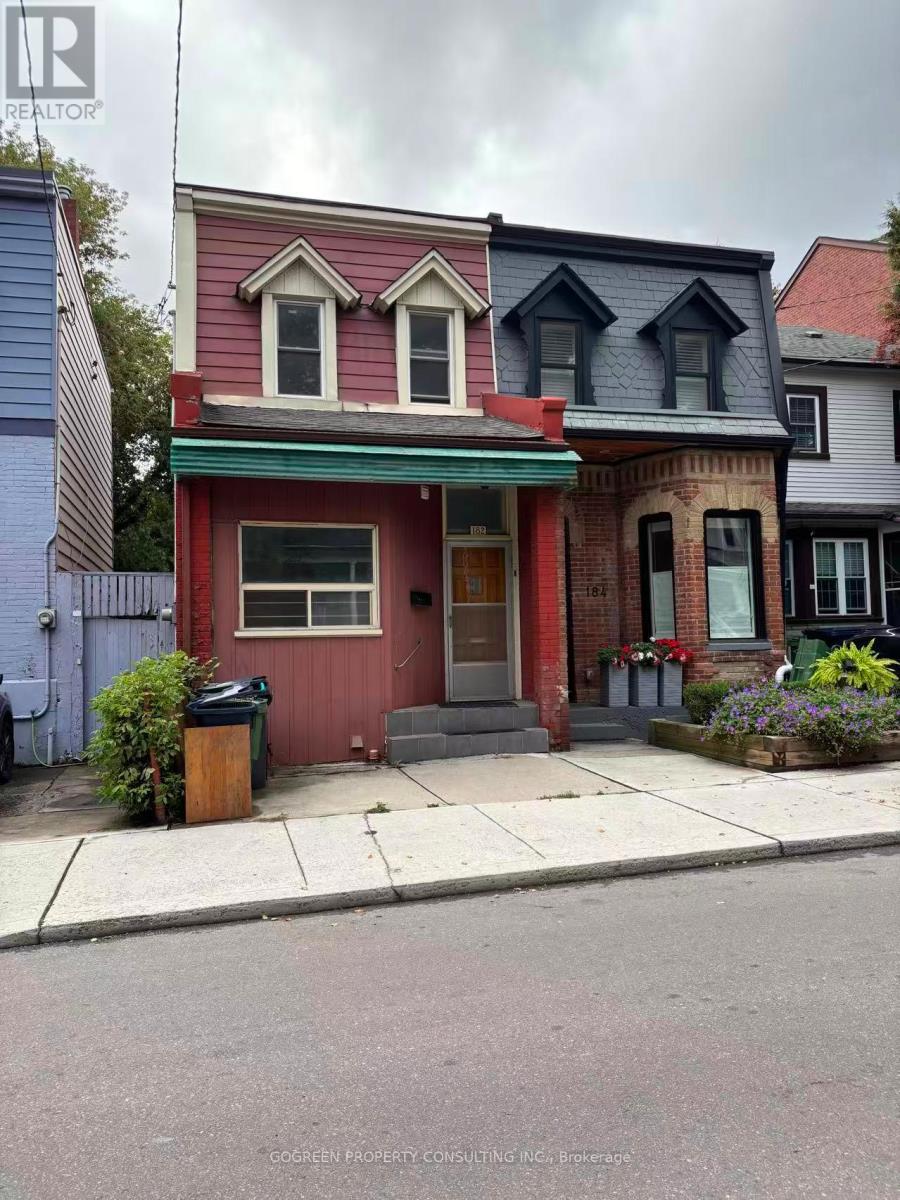 182 Boulton Ave, Toronto, ON M4M 2J8
