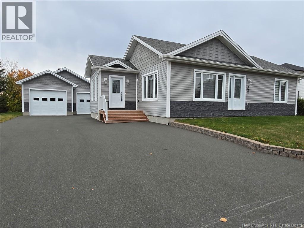 65 Grant St, Petit-Rocher, NB E8J 1G7