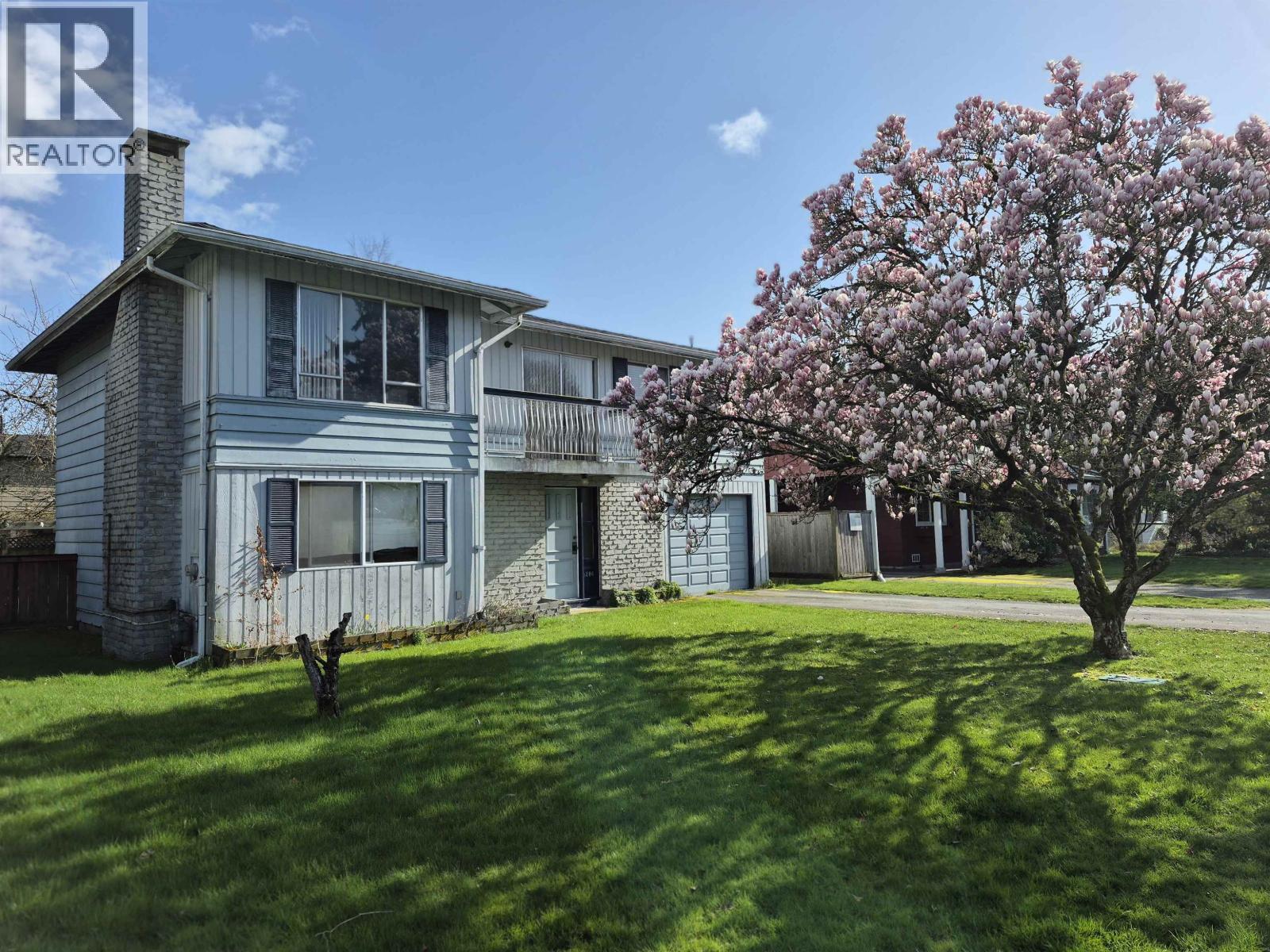 6200 Taseko Cres, Richmond, BC V7C 2N5