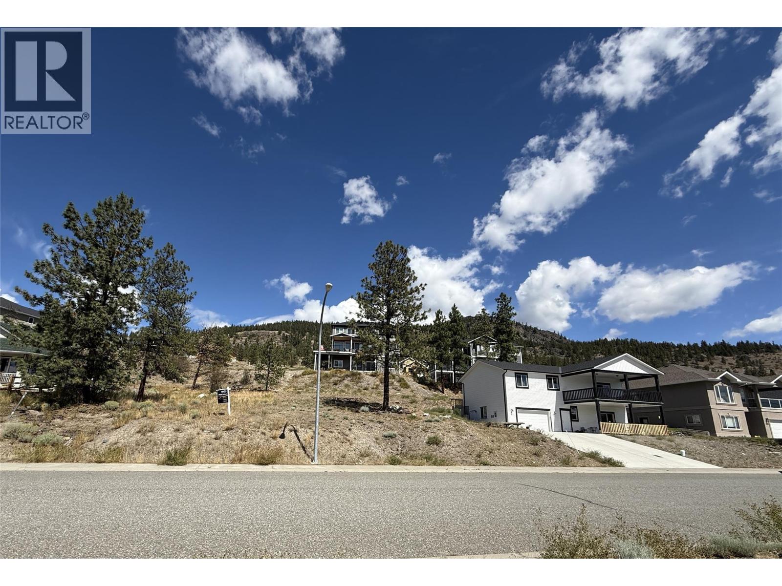 2725 Grandview Hts, Merritt, BC V1K 1R1