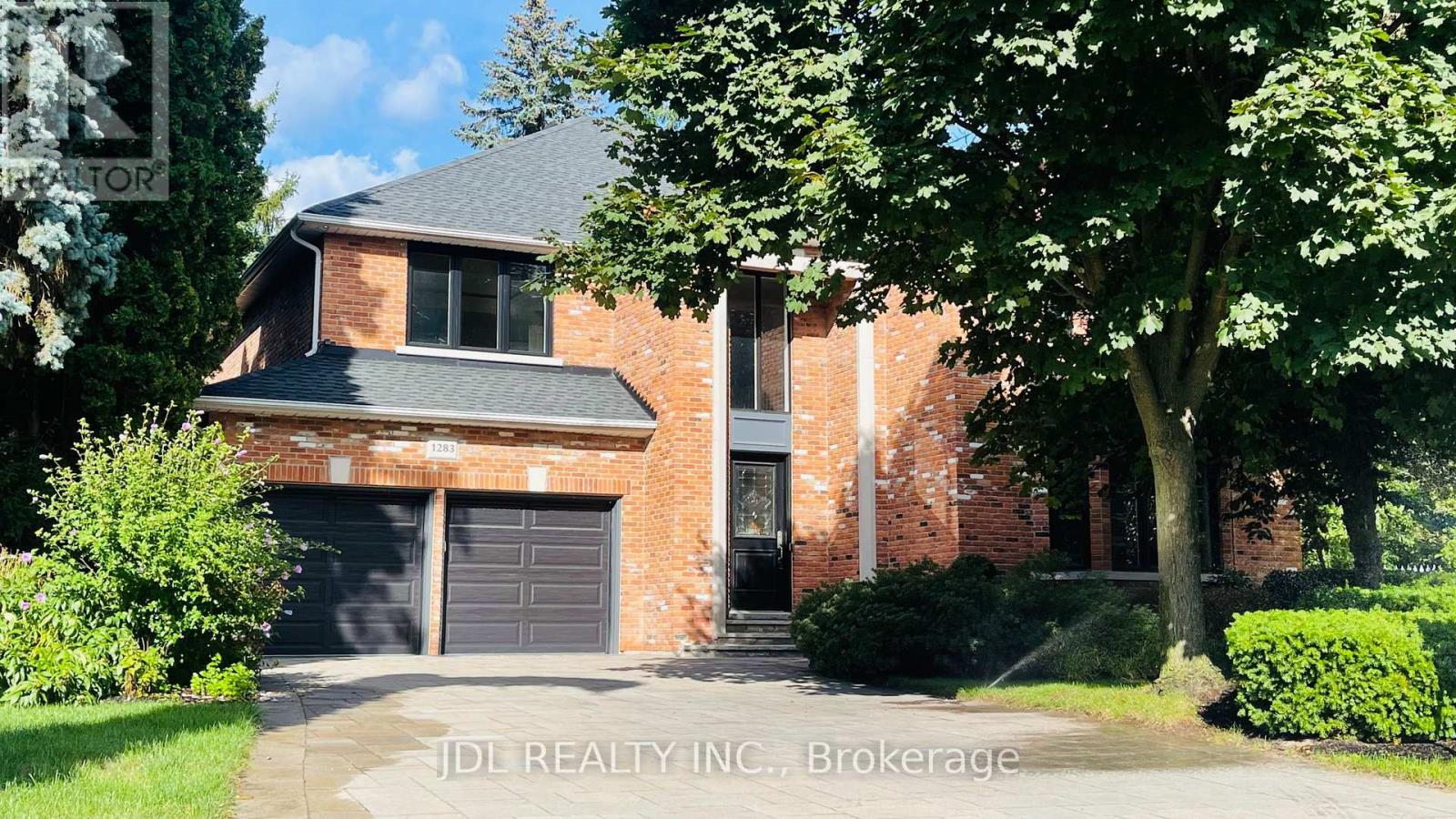 1283 Lindburgh Ct, Mississauga, ON L5H 4J2
