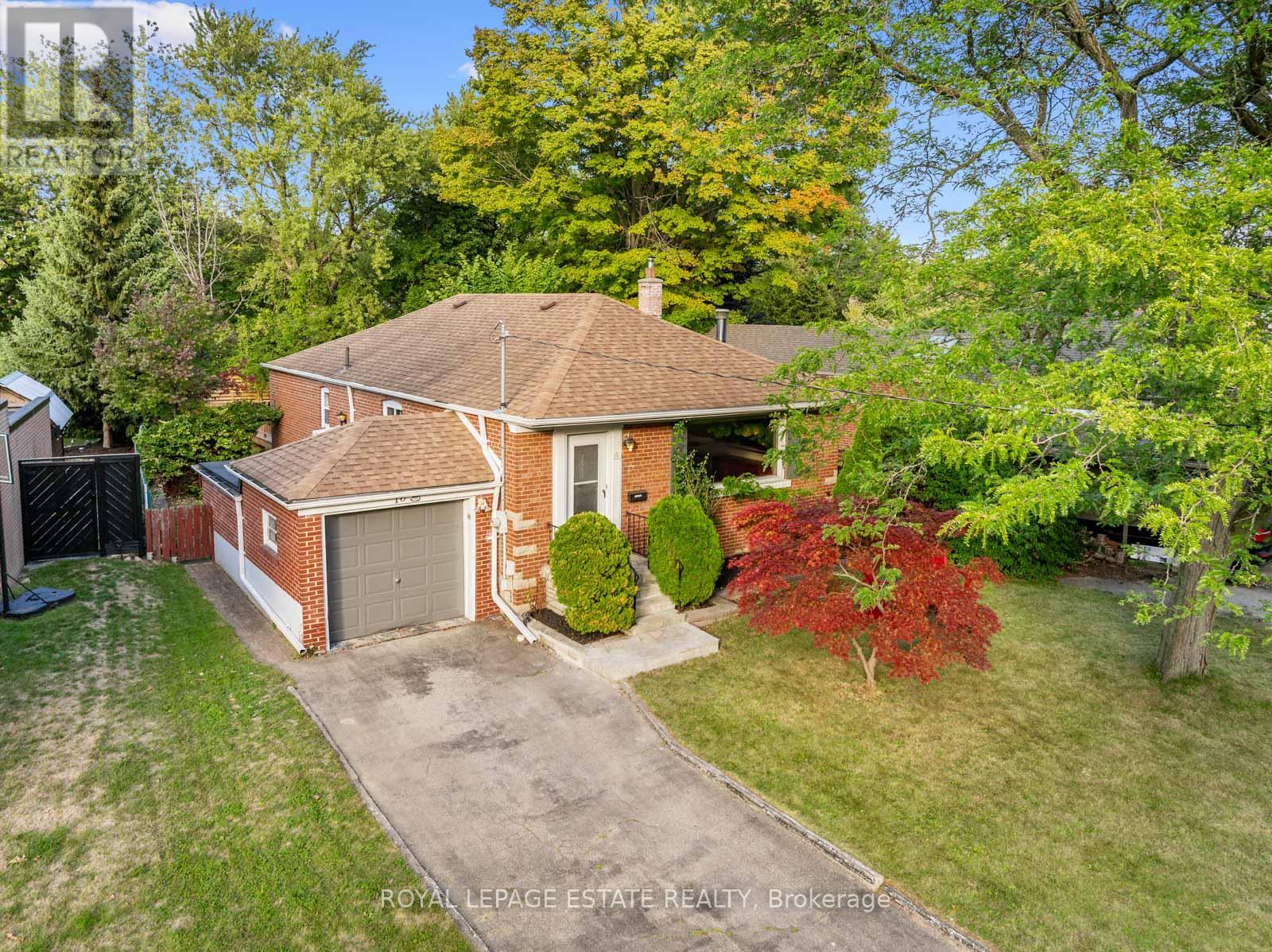 16 Ridgemoor Ave, Toronto, ON M1N 1M4