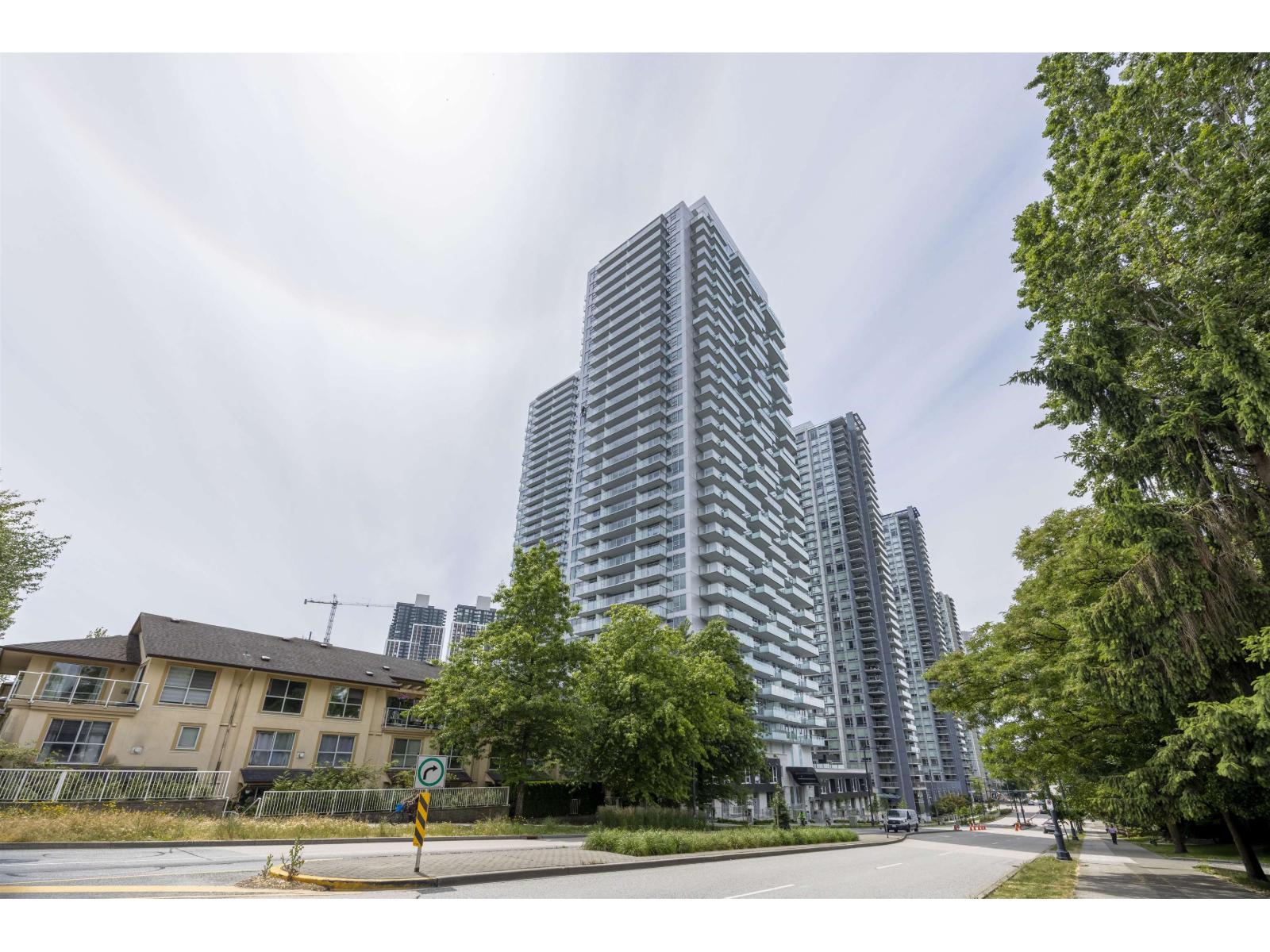 13778 100th Avenue Unit 2901, Surrey, BC V3T 0V3