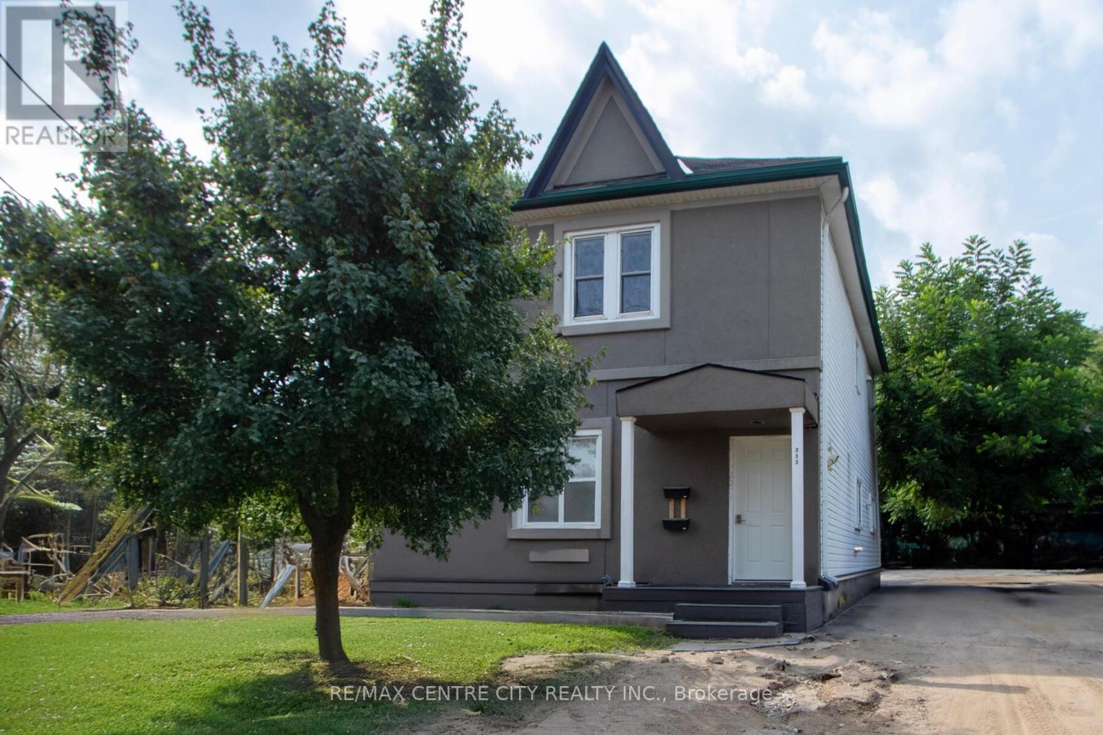 717 Central Ave, London, ON N5W 3P9