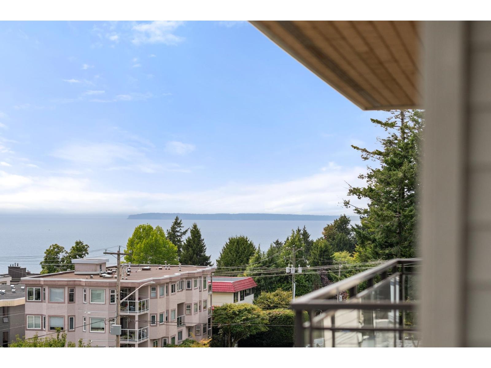 1333 Winter Street #ph2, White Rock, BC V4B 3Y2