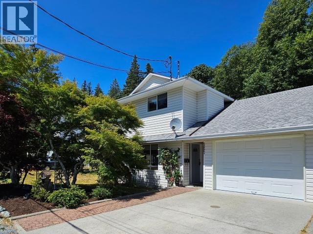 6855 Irvine Street #a, Powell River, BC V8A 4A8
