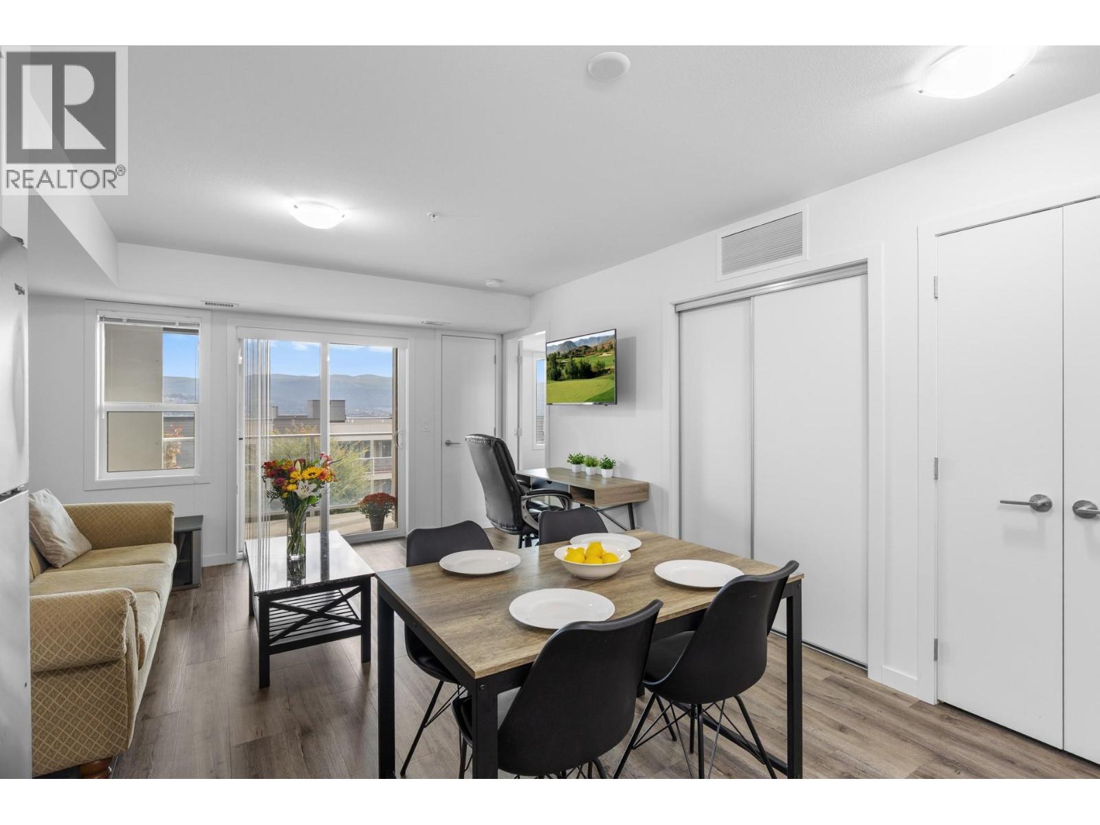 725 Academy Way Unit 203, Kelowna, BC V1V 0B4