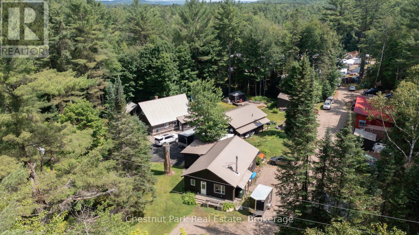1010 Mary Roberts Rd, Lake of Bays, ON P0B 1A0